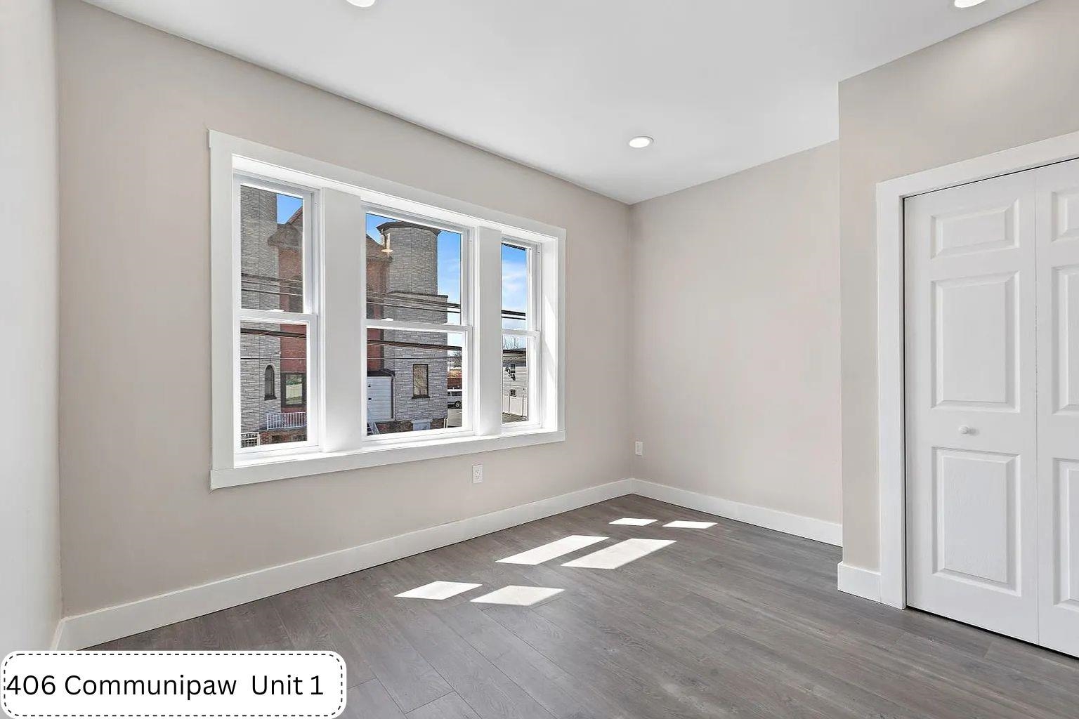 406 COMMUNIPAW AVE Unit: 1
