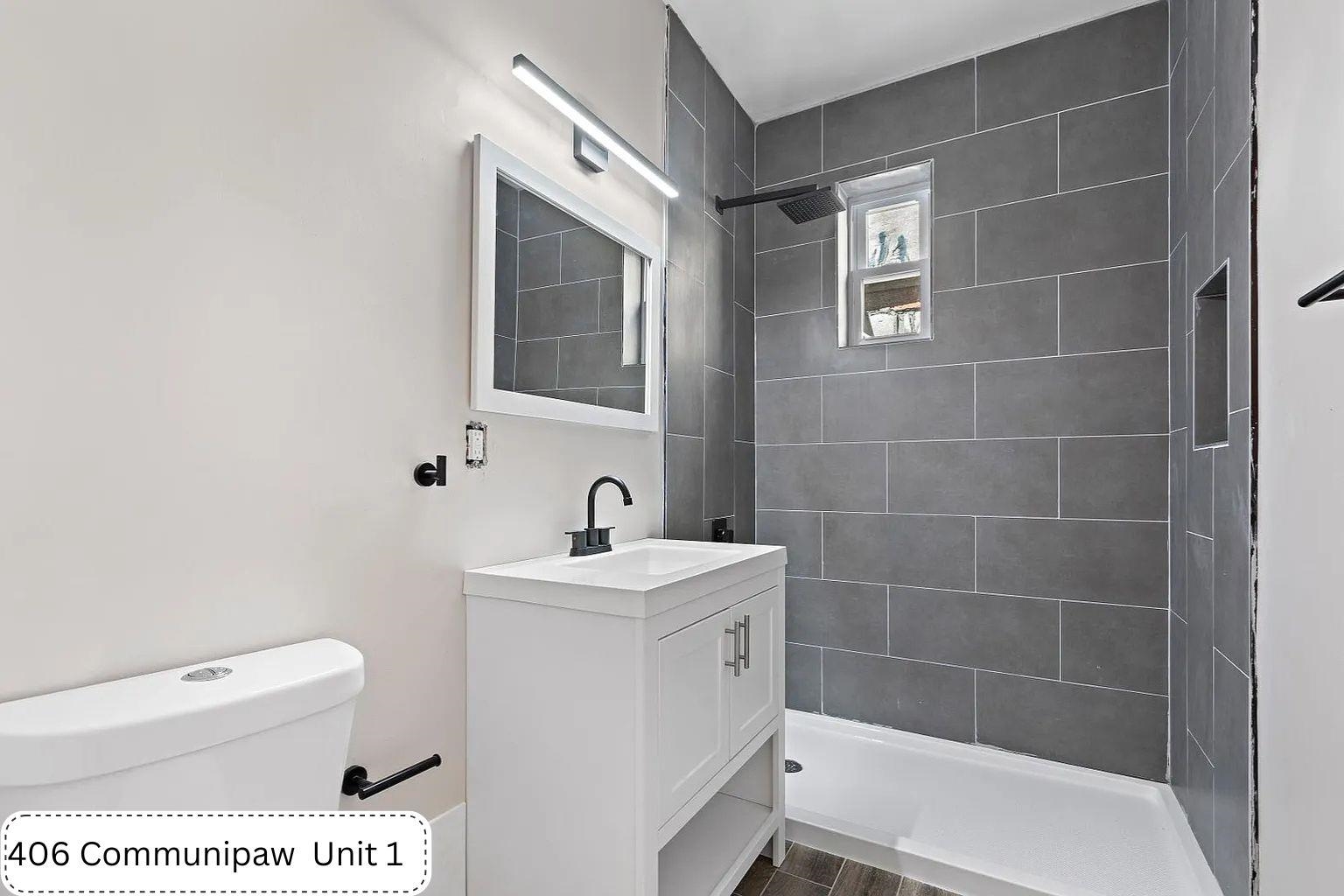 406 COMMUNIPAW AVE Unit: 1