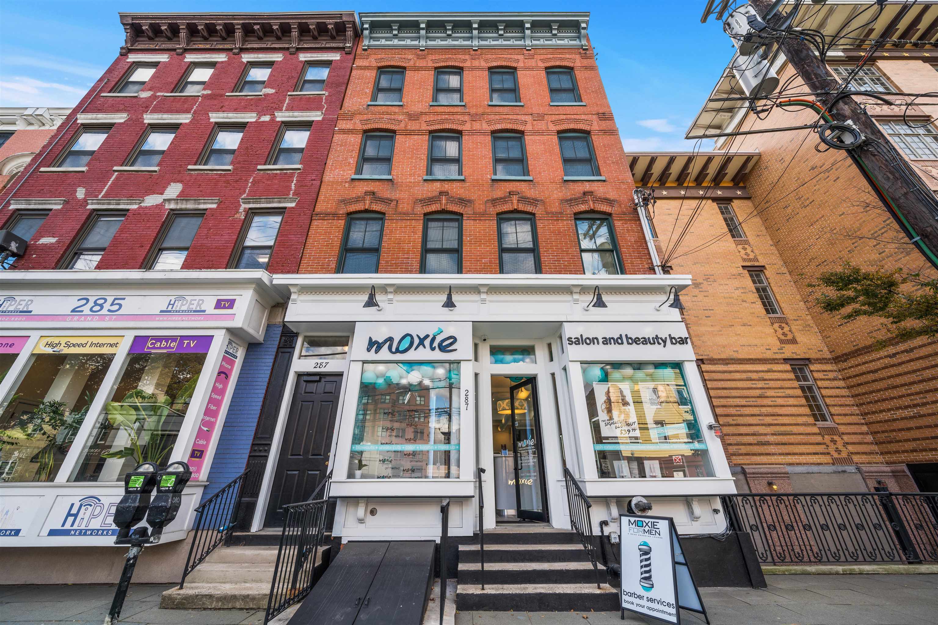 287 GRAND ST Unit: 1