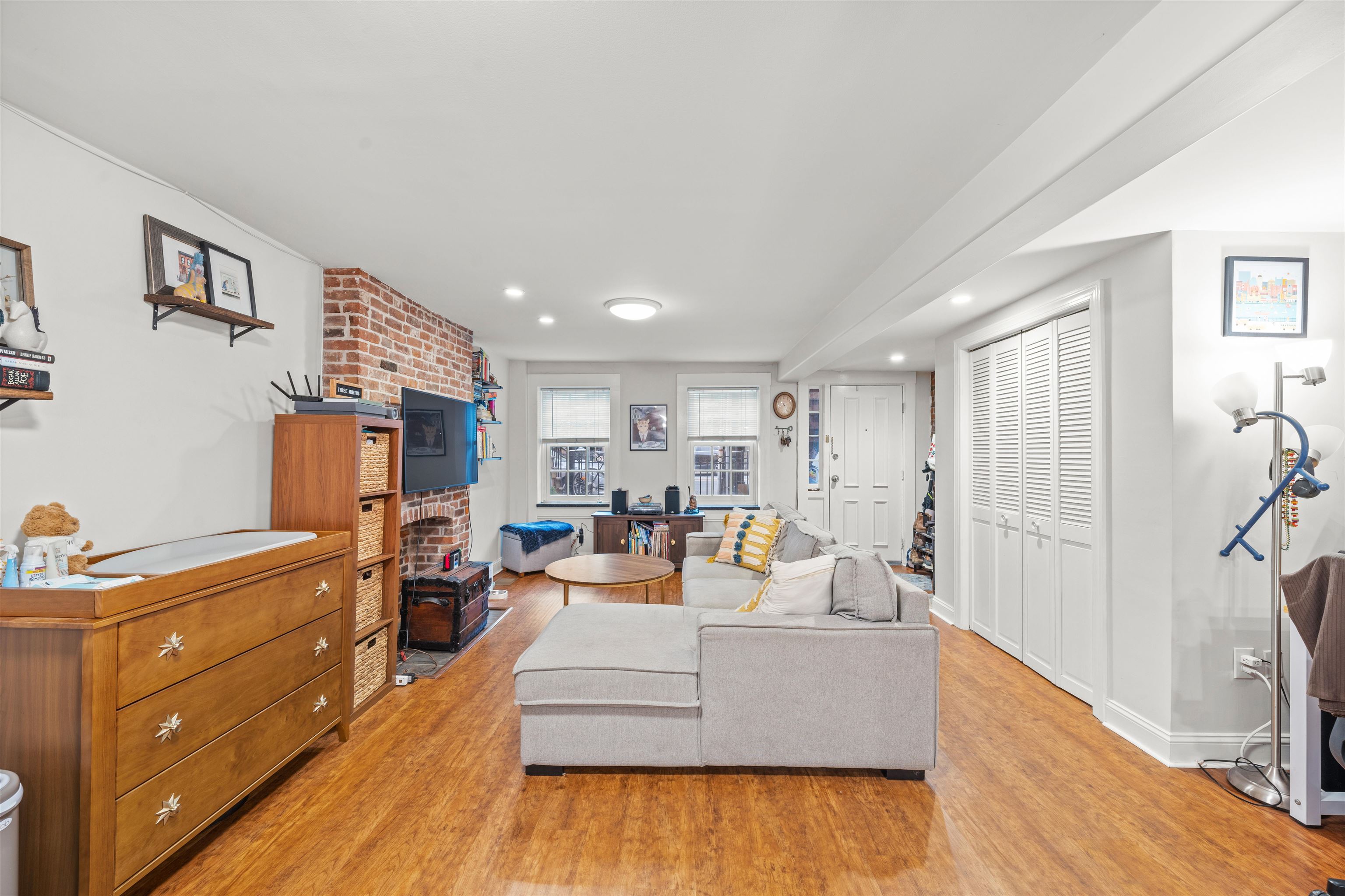 194 WASHINGTON ST Unit: 1