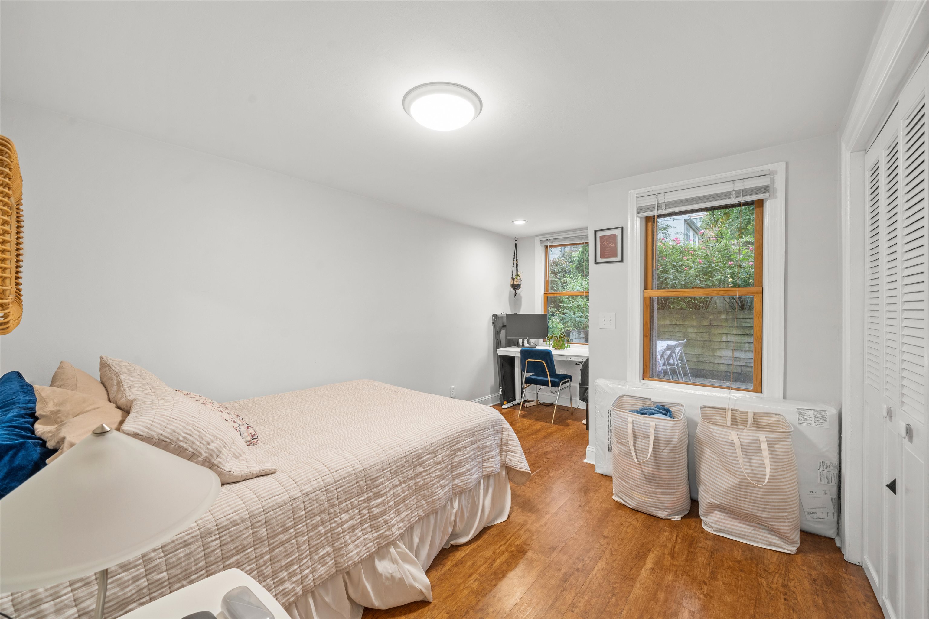 194 WASHINGTON ST Unit: 1