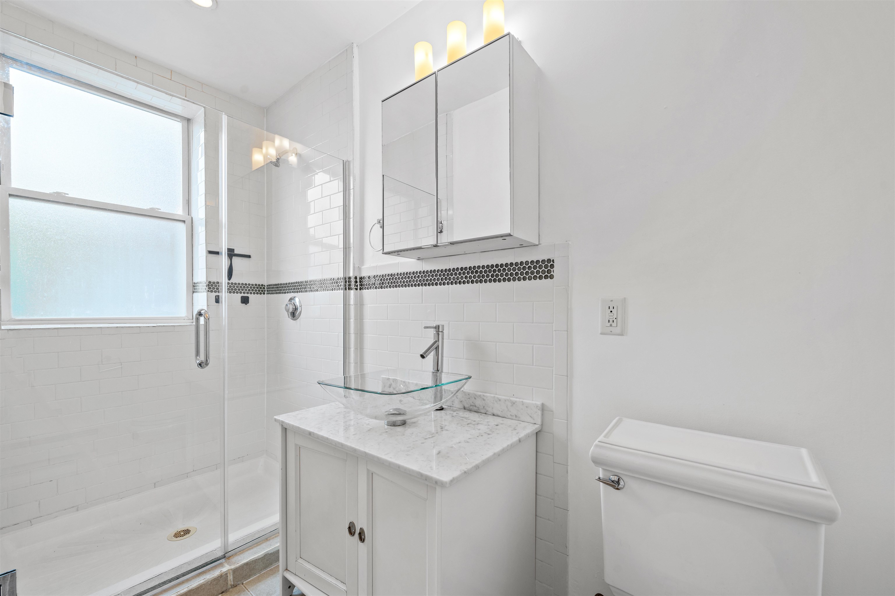 88 BRUNSWICK ST Unit: 5