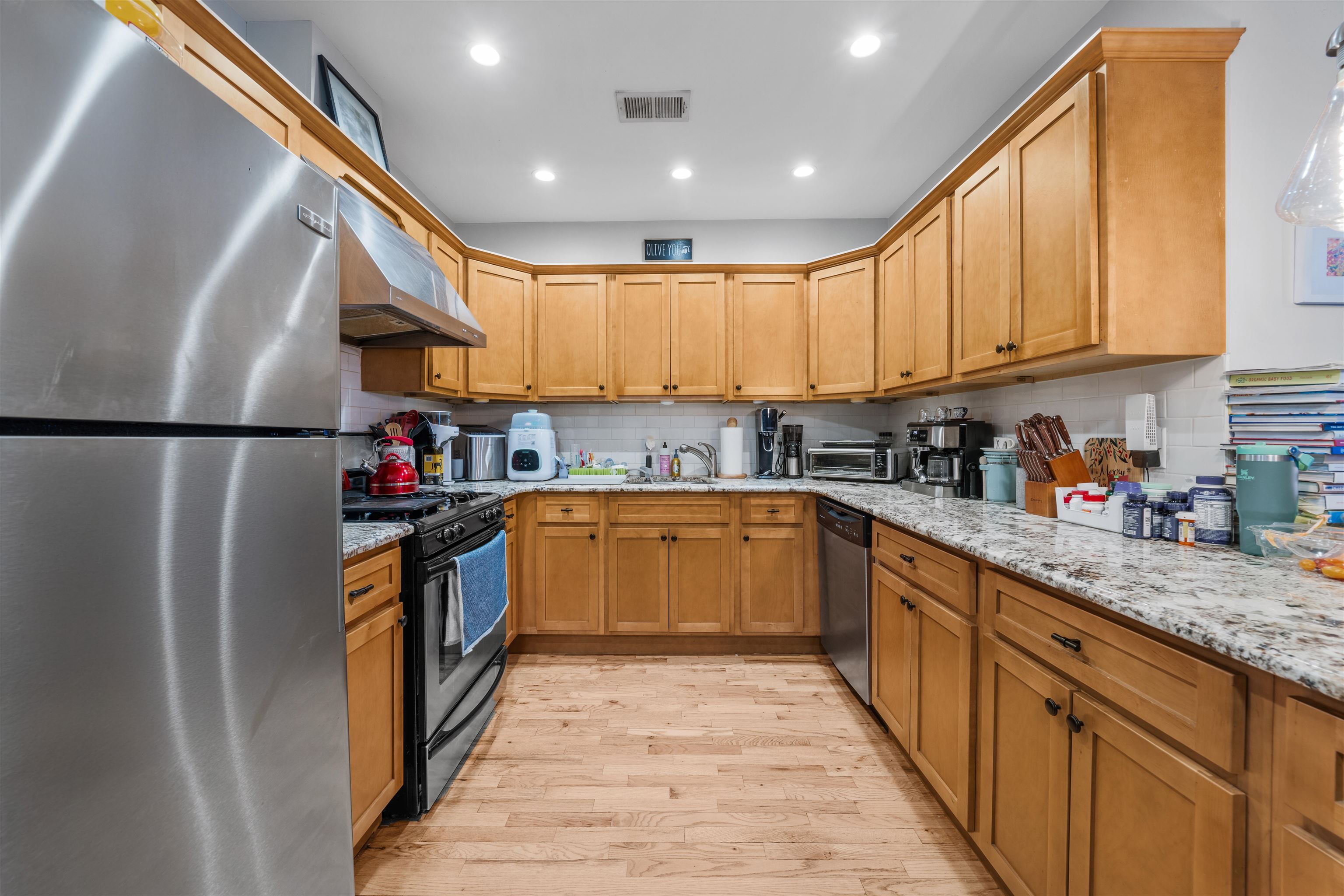 118 COLES ST Unit: 3