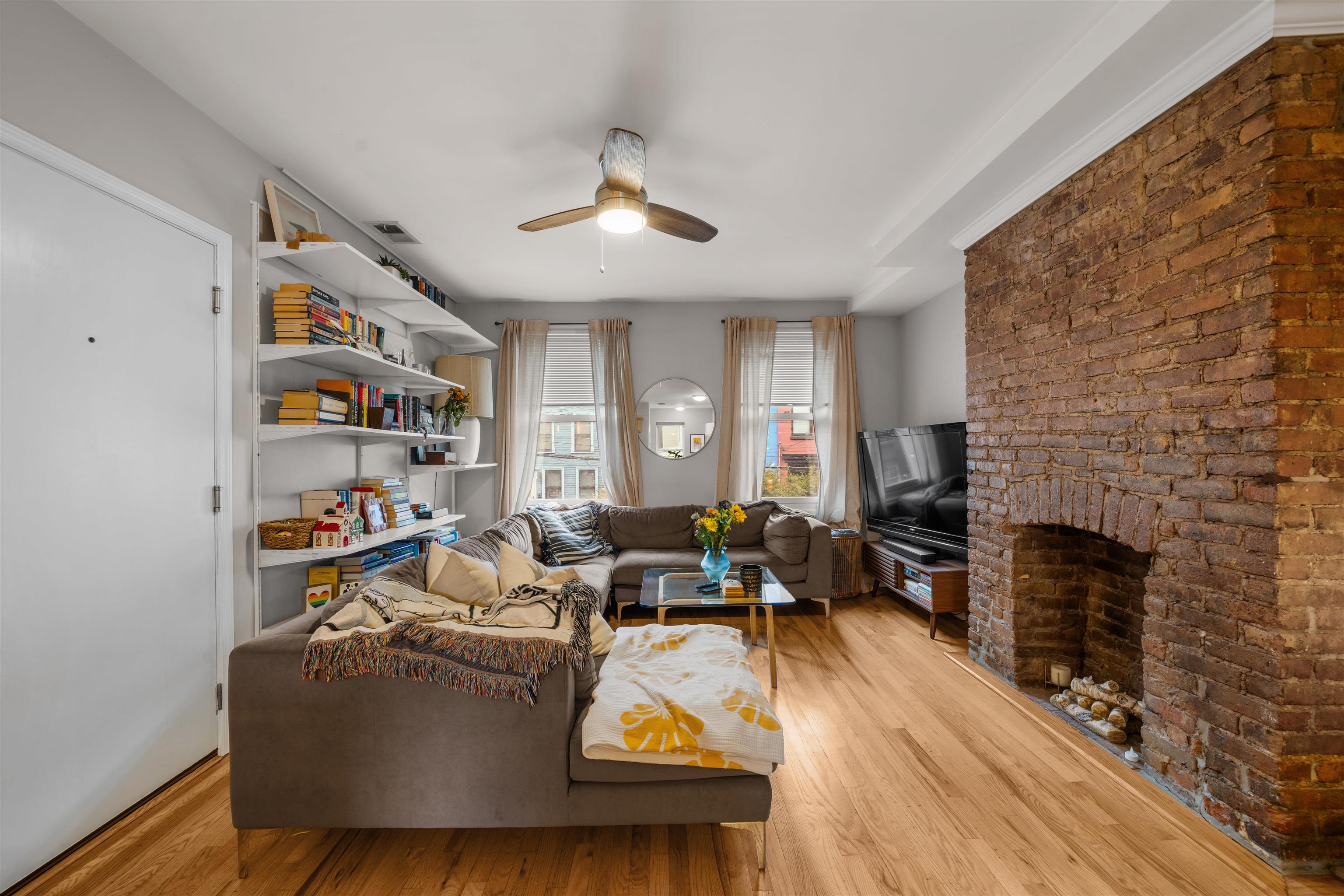 118 COLES ST Unit: 3