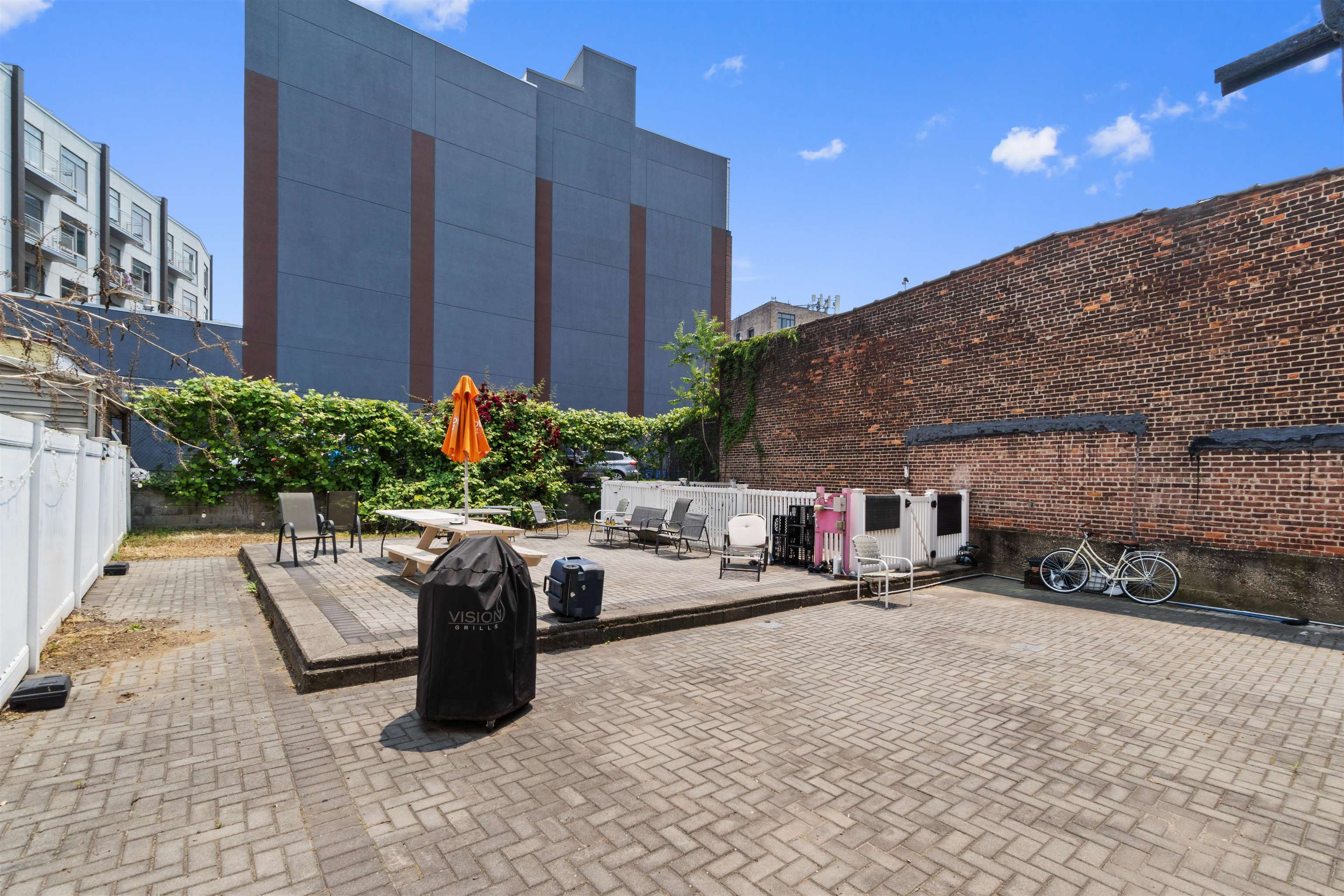 14 COLES ST Unit: 1