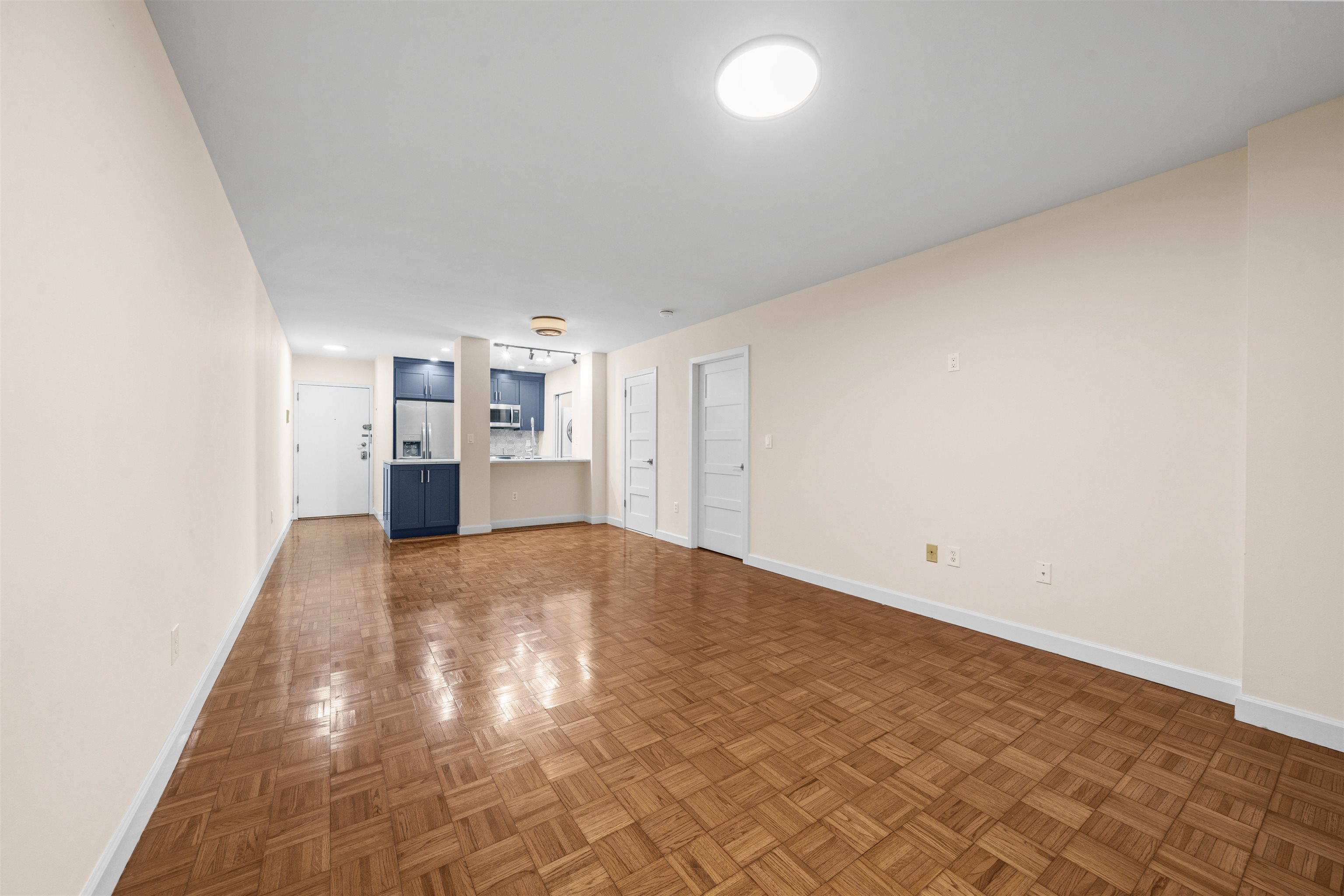 242 BARROW ST Unit: 2B