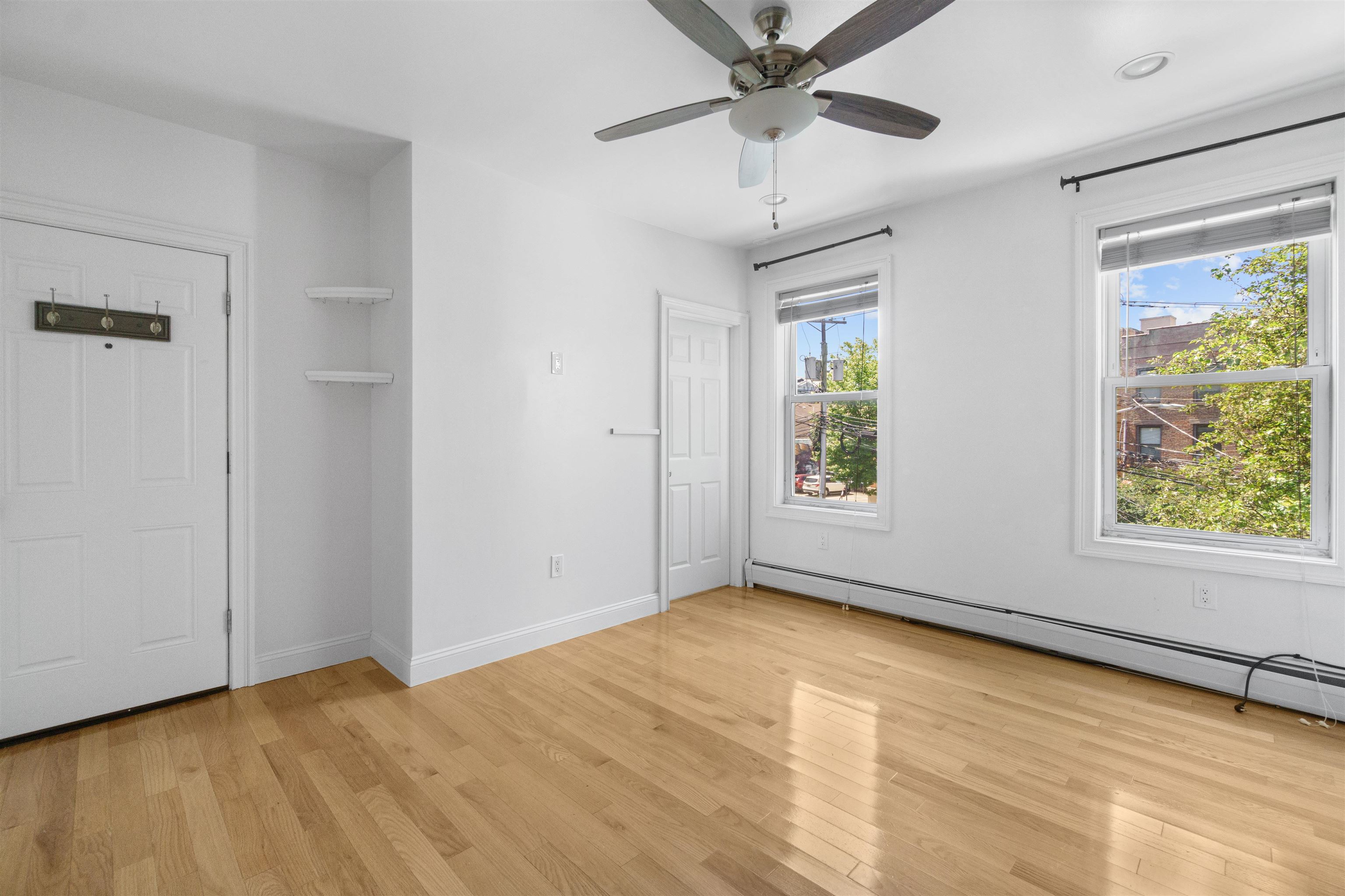 14 COLES ST Unit: 2