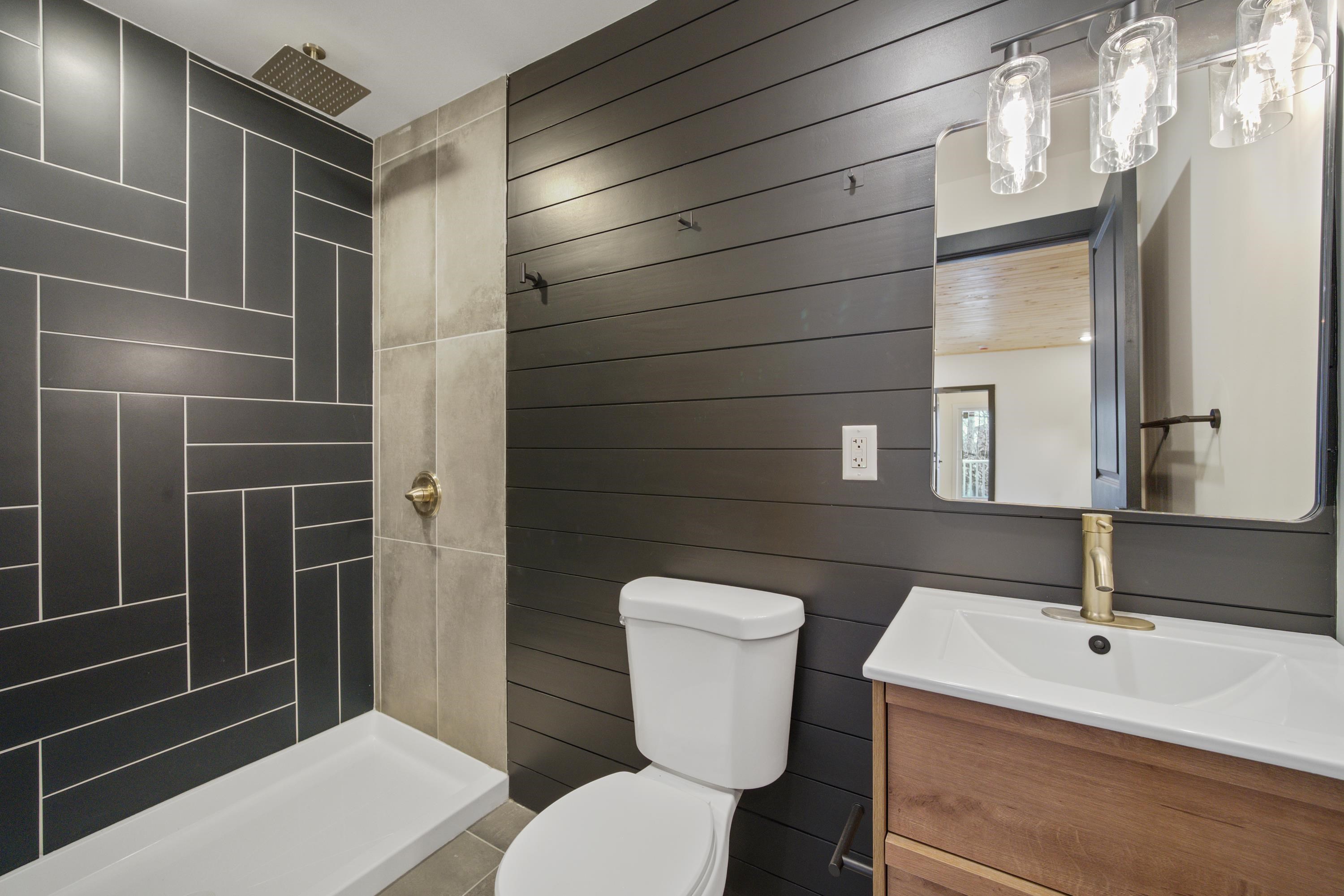 370 LIBERTY AVE Unit: 2F