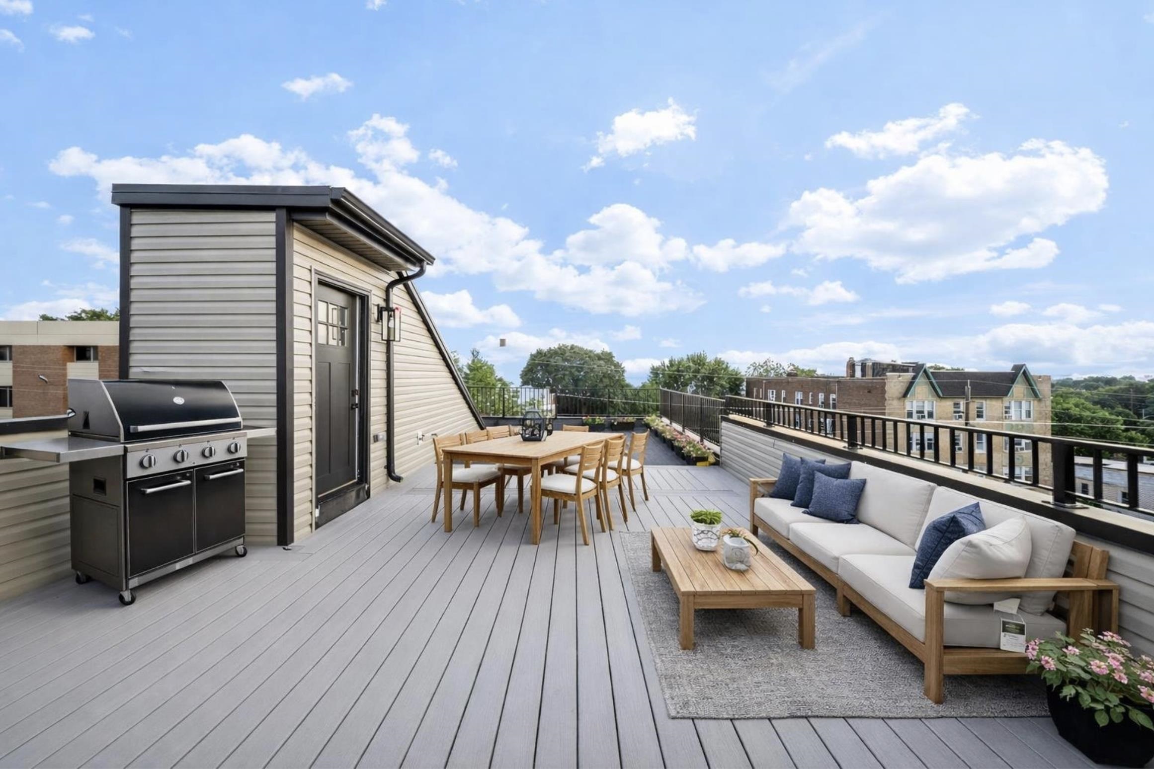 124 GLENWOOD AVE Unit: 3