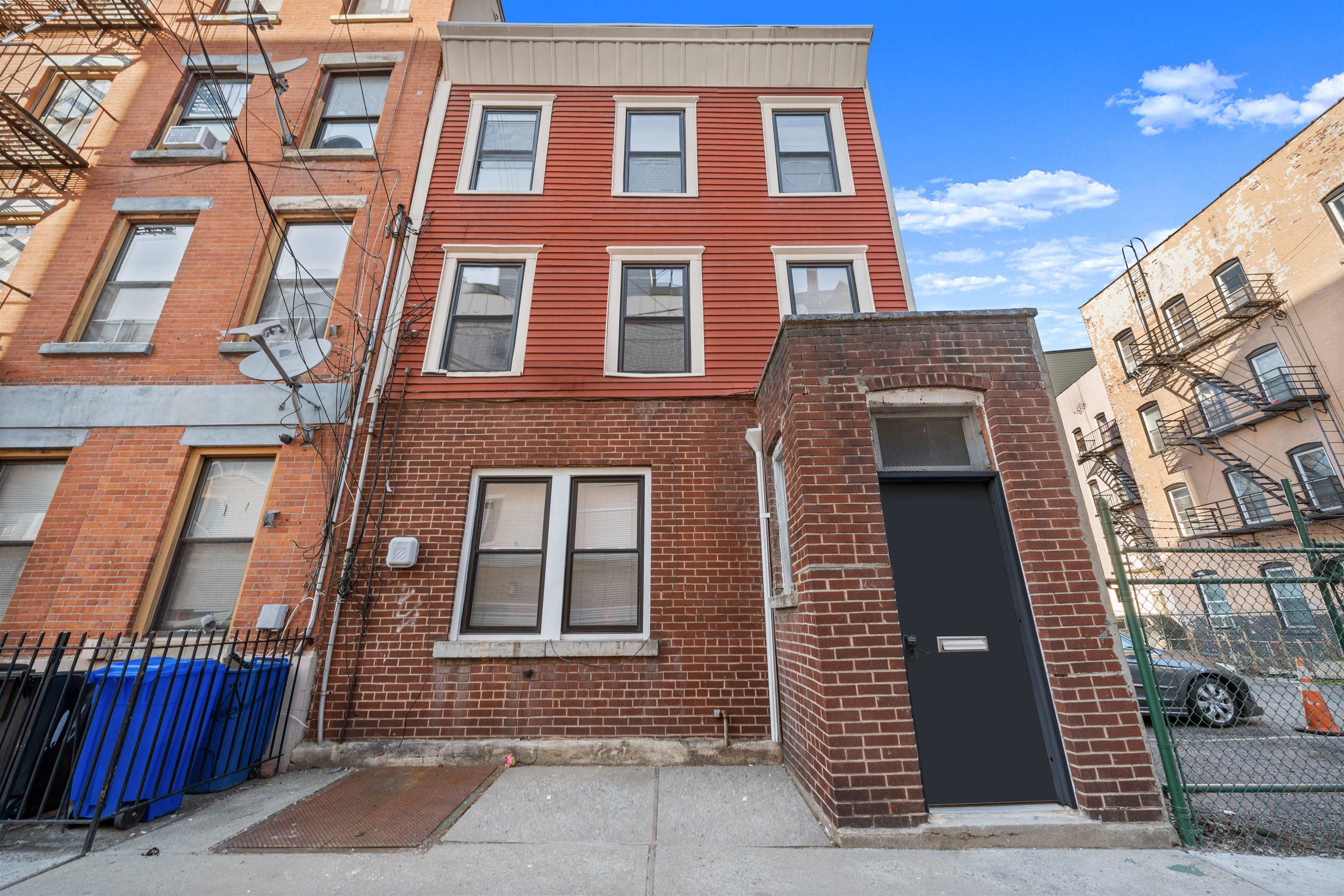 14 WESTERVELT PL Unit: 2