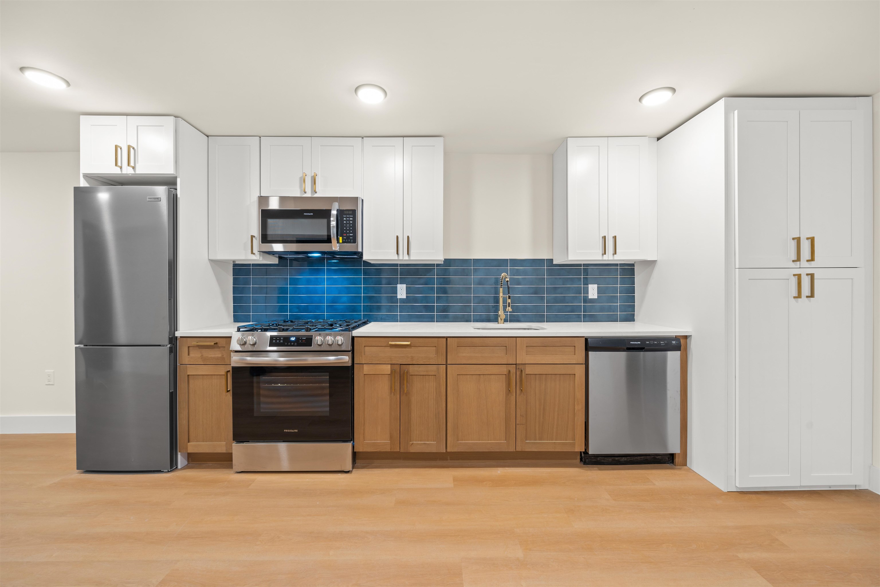 14 WESTERVELT PL Unit: 2