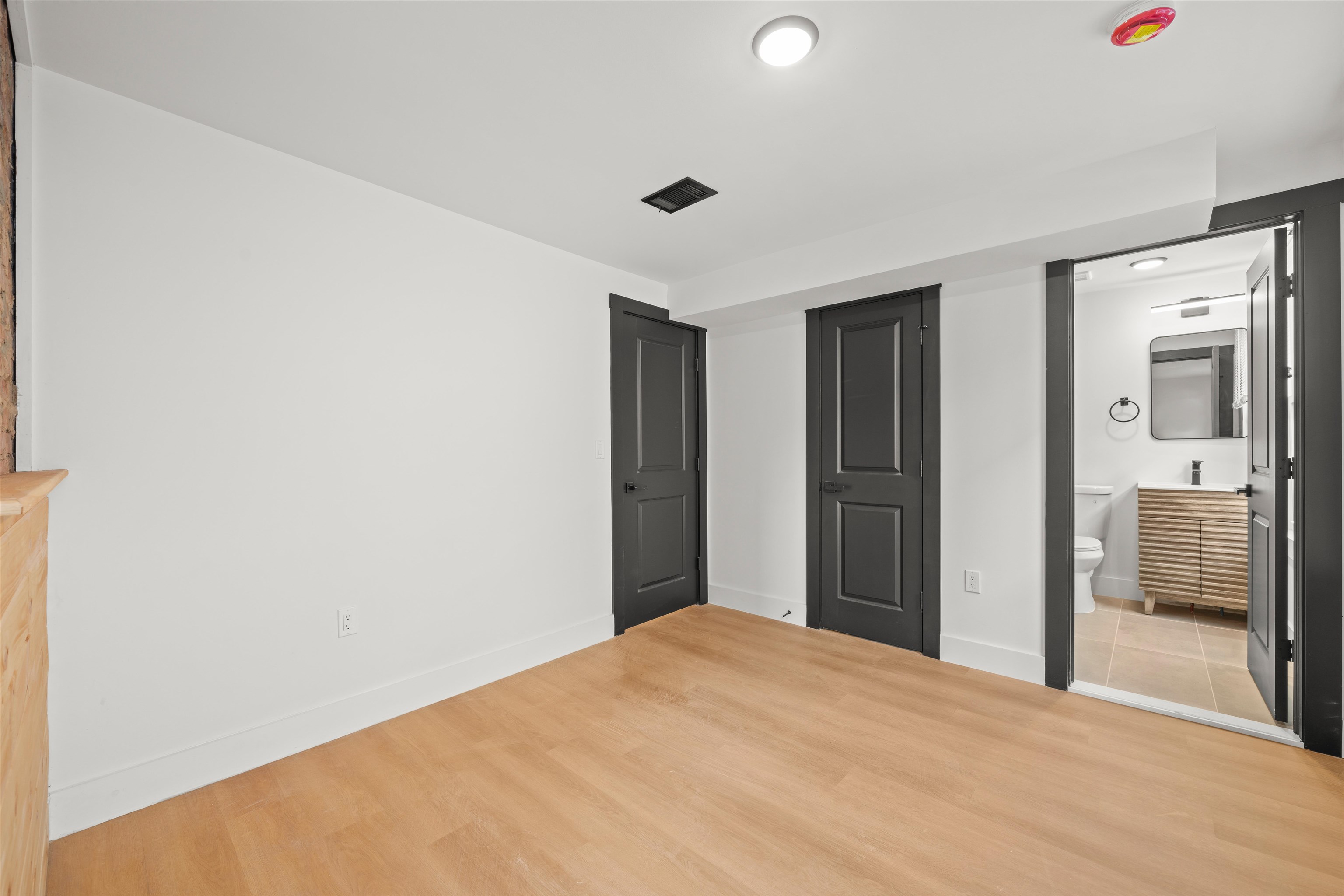 14 WESTERVELT PL Unit: 2