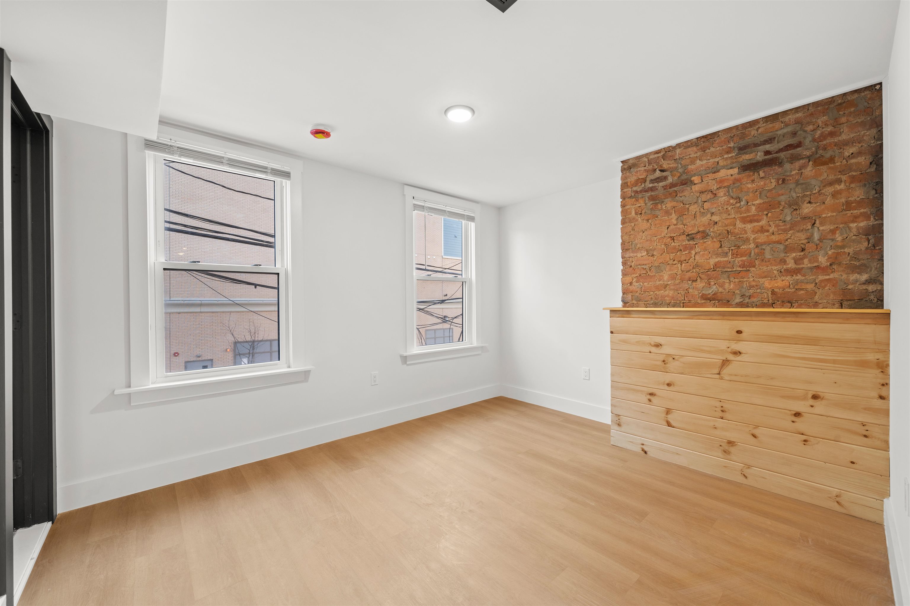 14 WESTERVELT PL Unit: 2