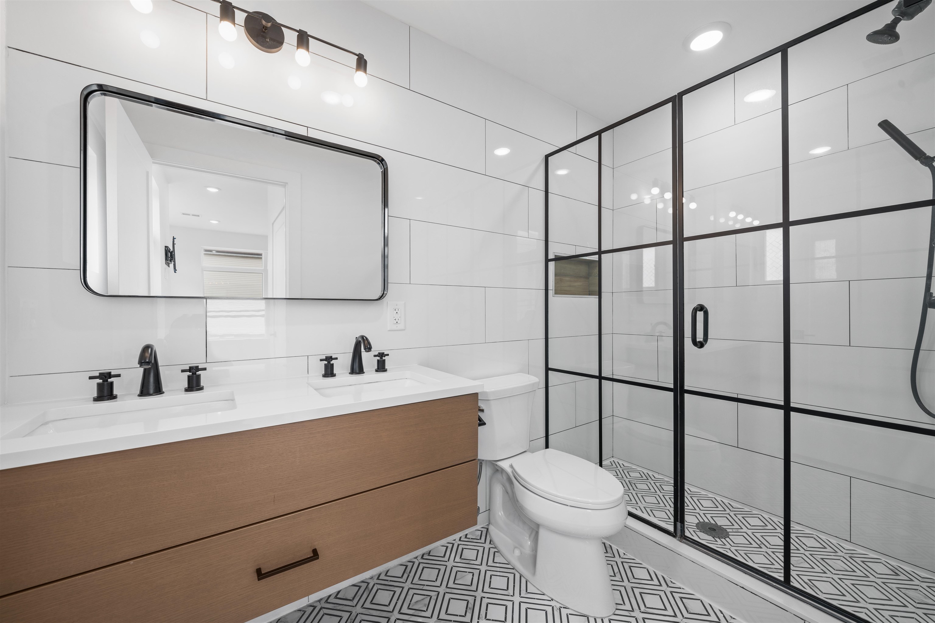 47 HANCOCK AVE Unit: 201
