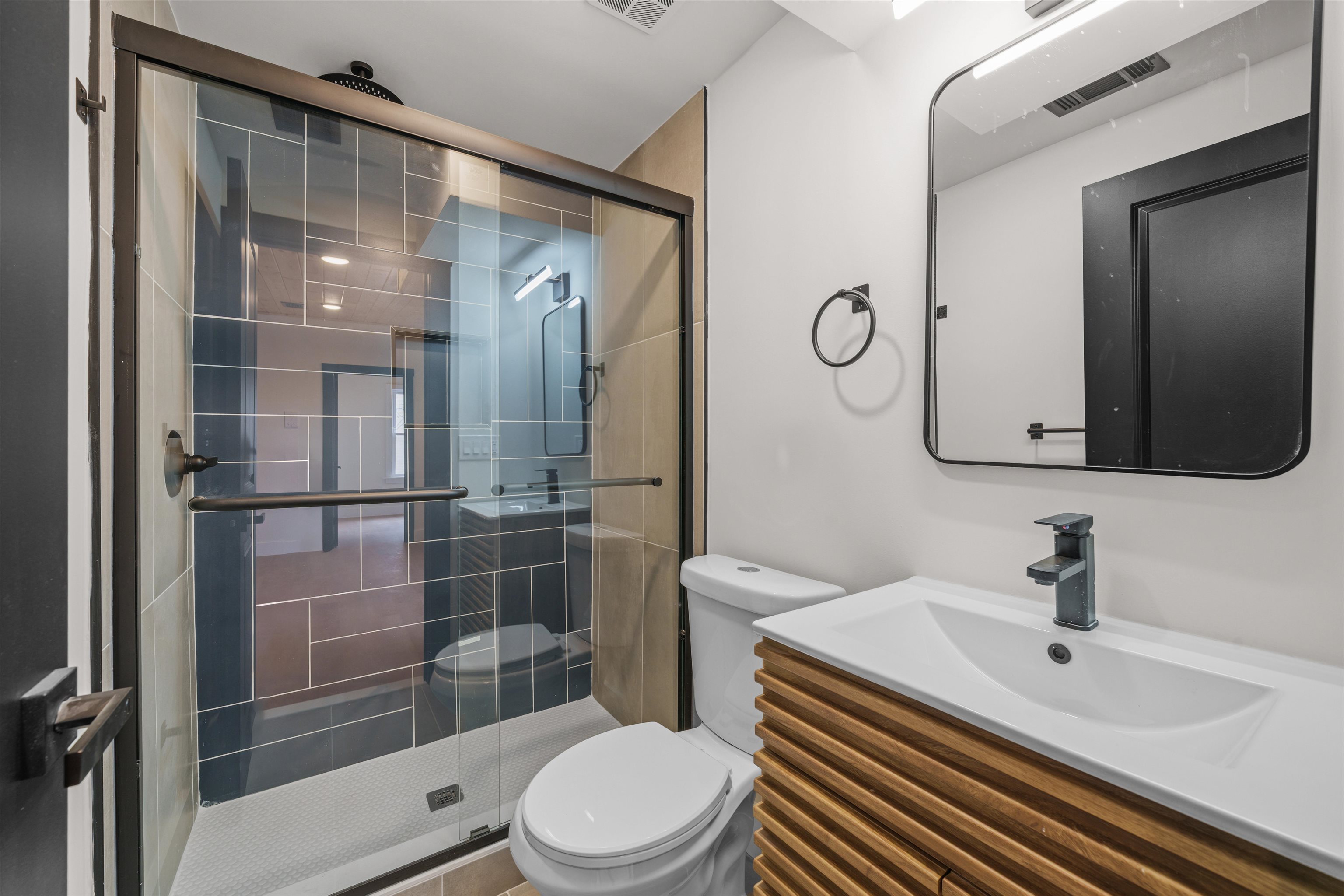 14 WESTERVELT PL Unit: 3