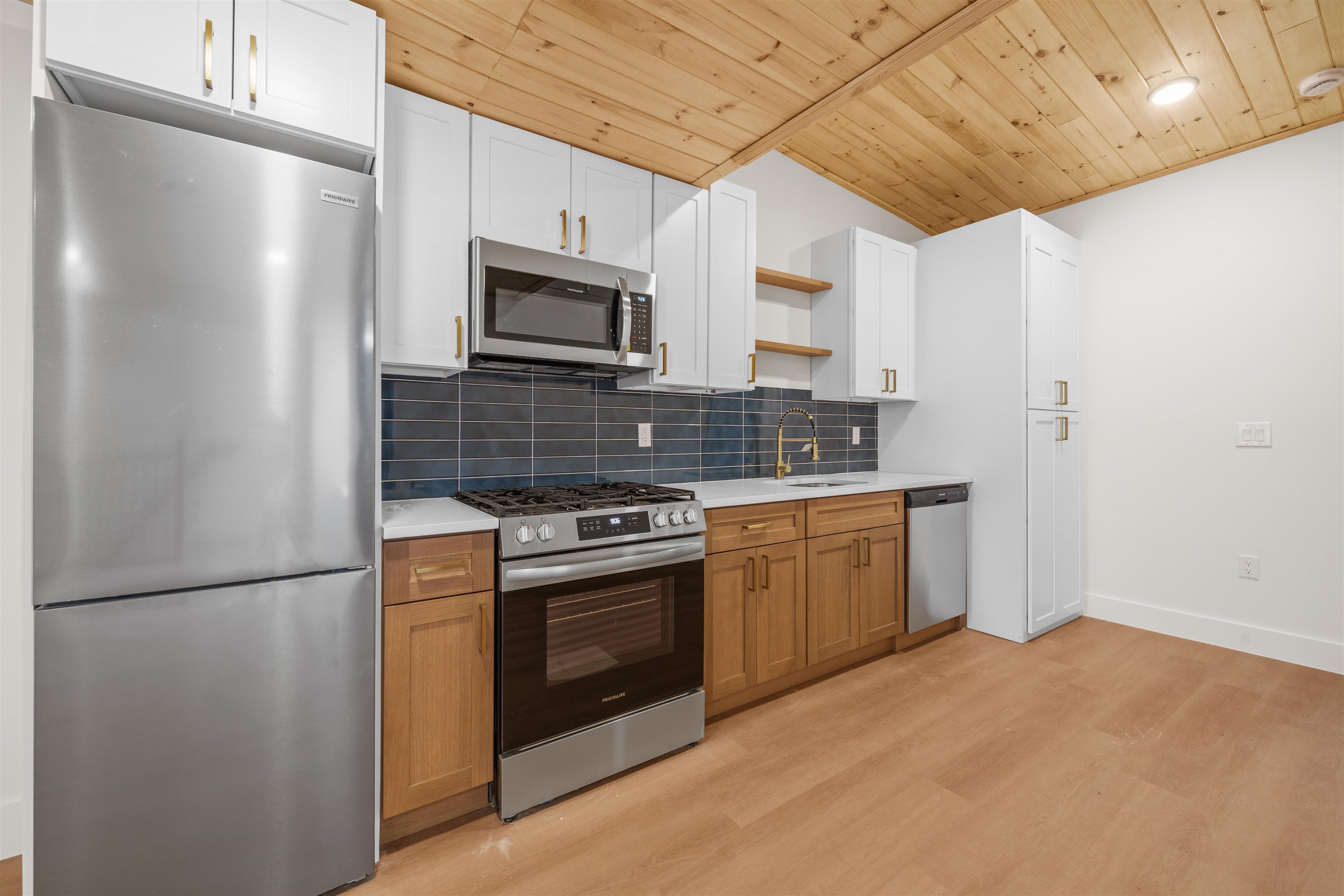 14 WESTERVELT PL Unit: 3
