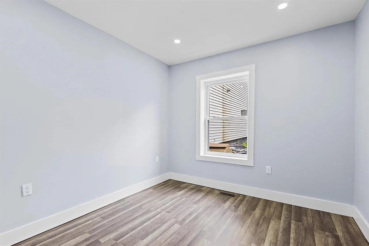 392 PALISADE AVE Unit: 2