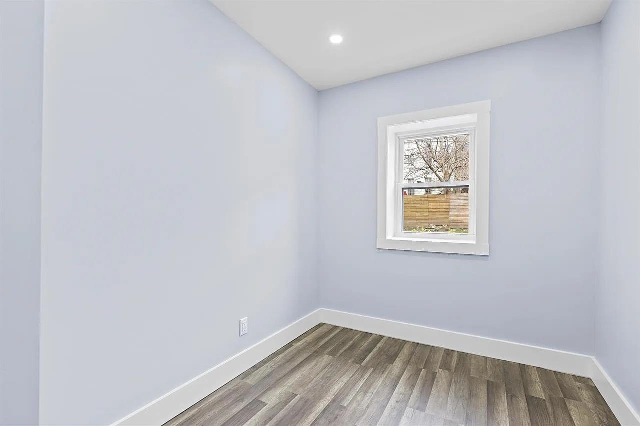 392 PALISADE AVE Unit: 2