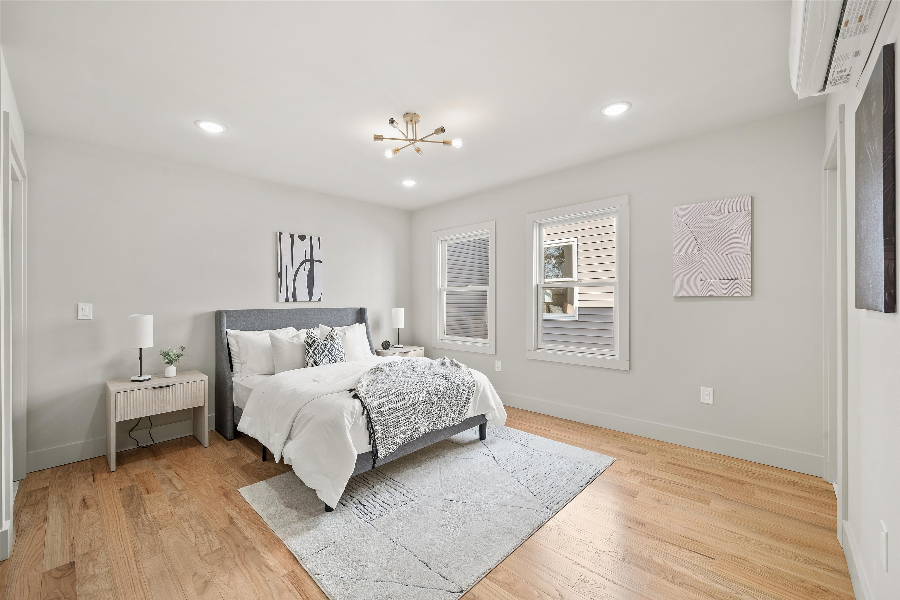 279 PEARSALL AVE Unit: ADU
