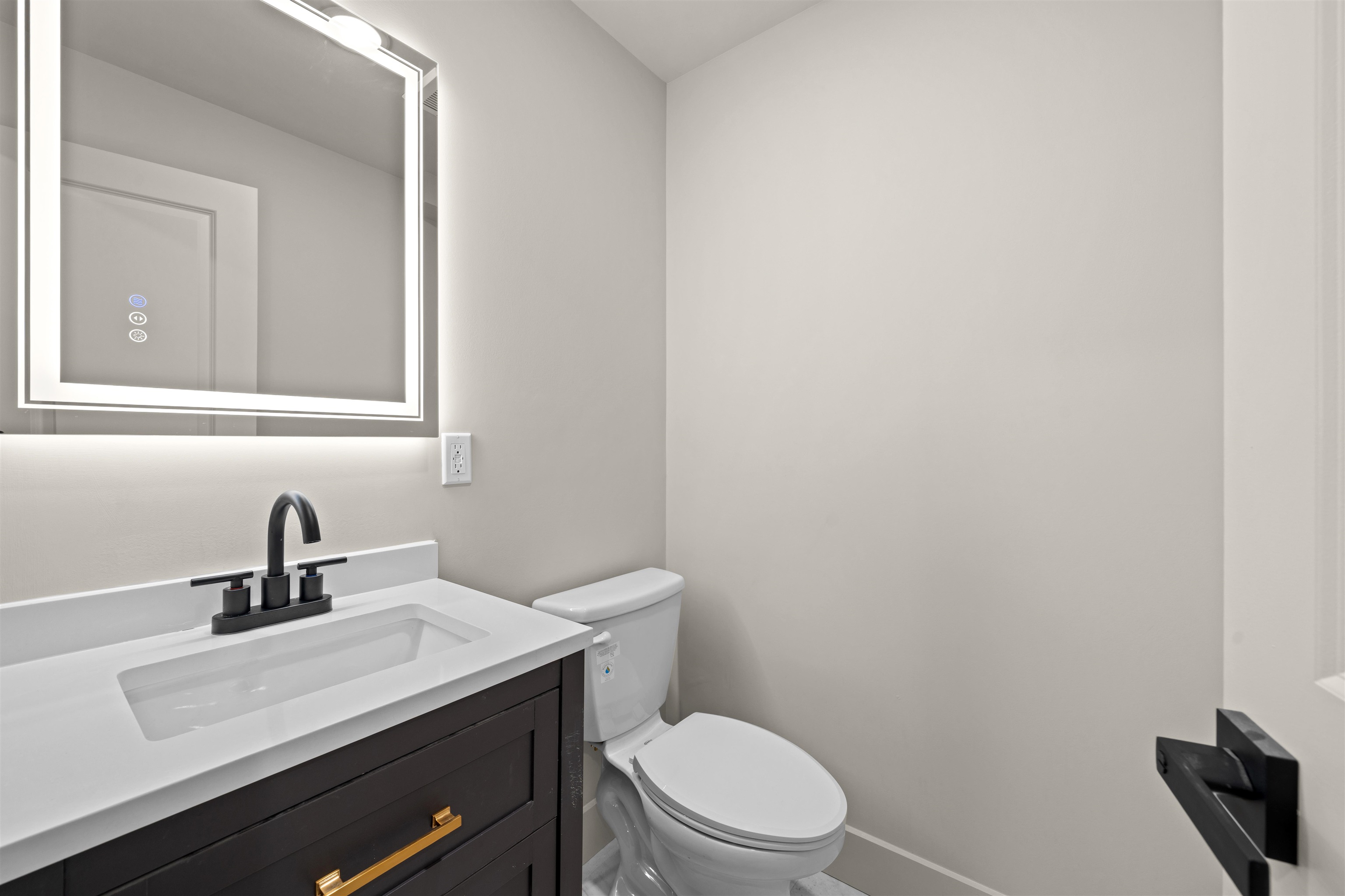 279 PEARSALL AVE Unit: ADU