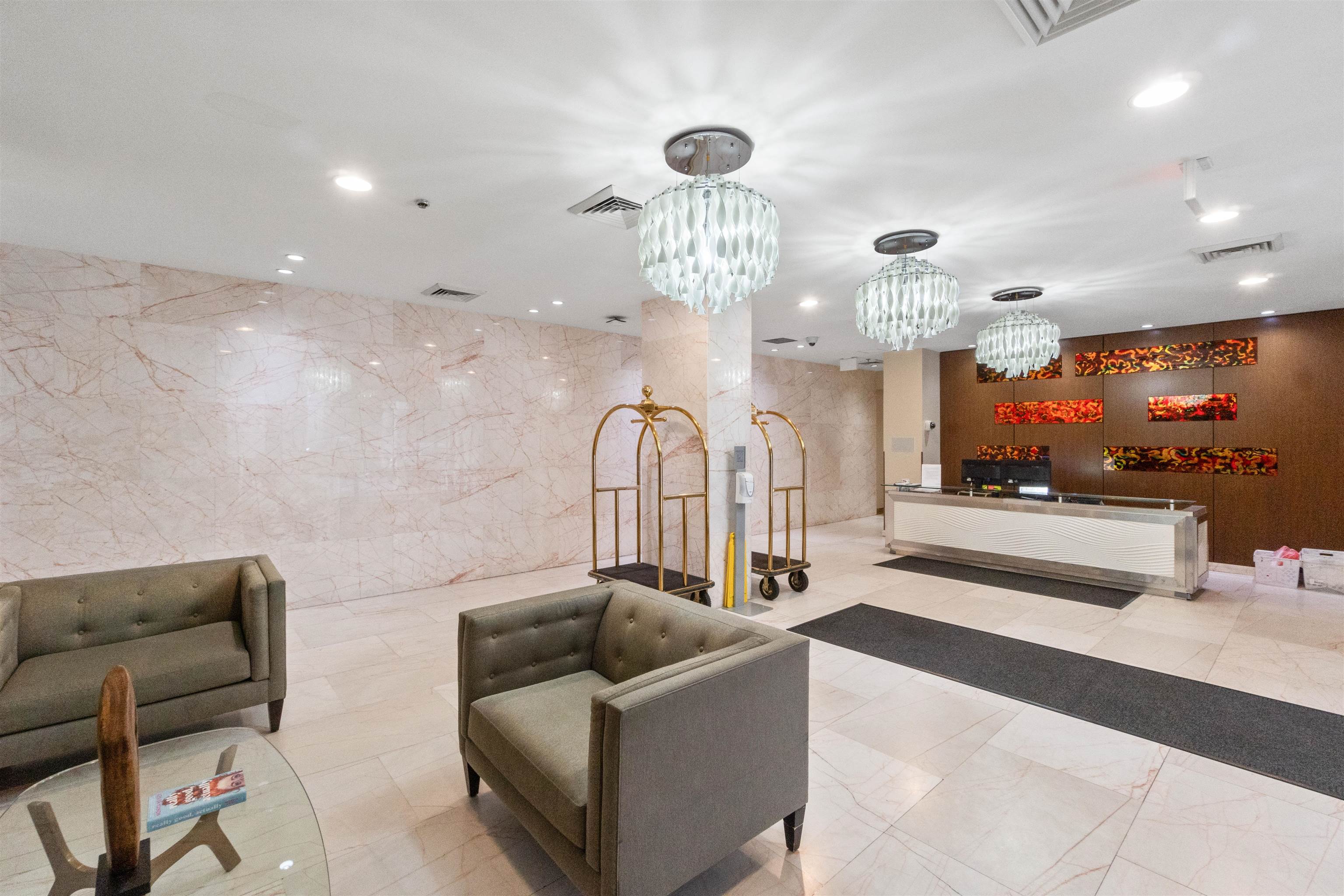10 REGENT ST Unit: 408