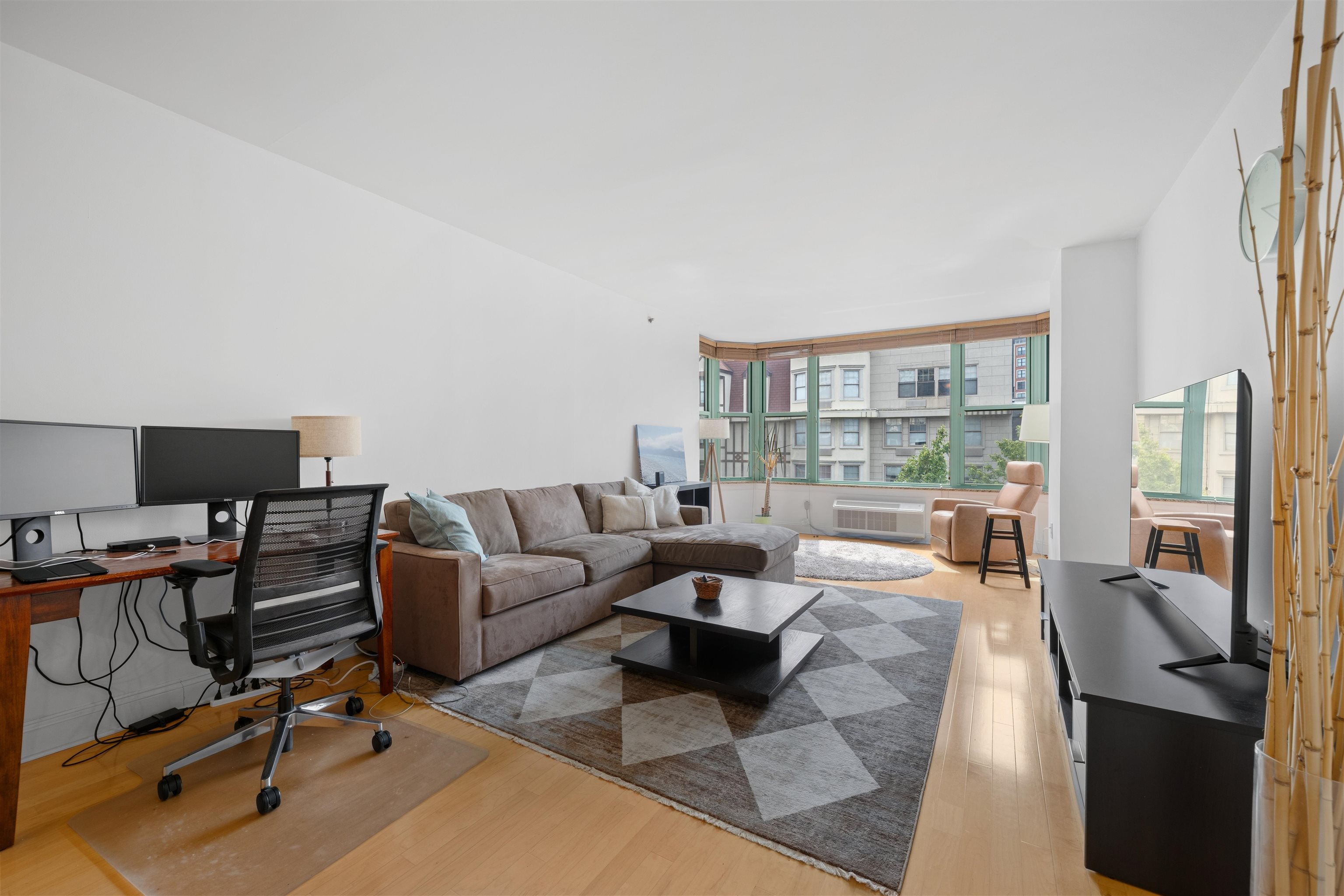 10 REGENT ST Unit: 408