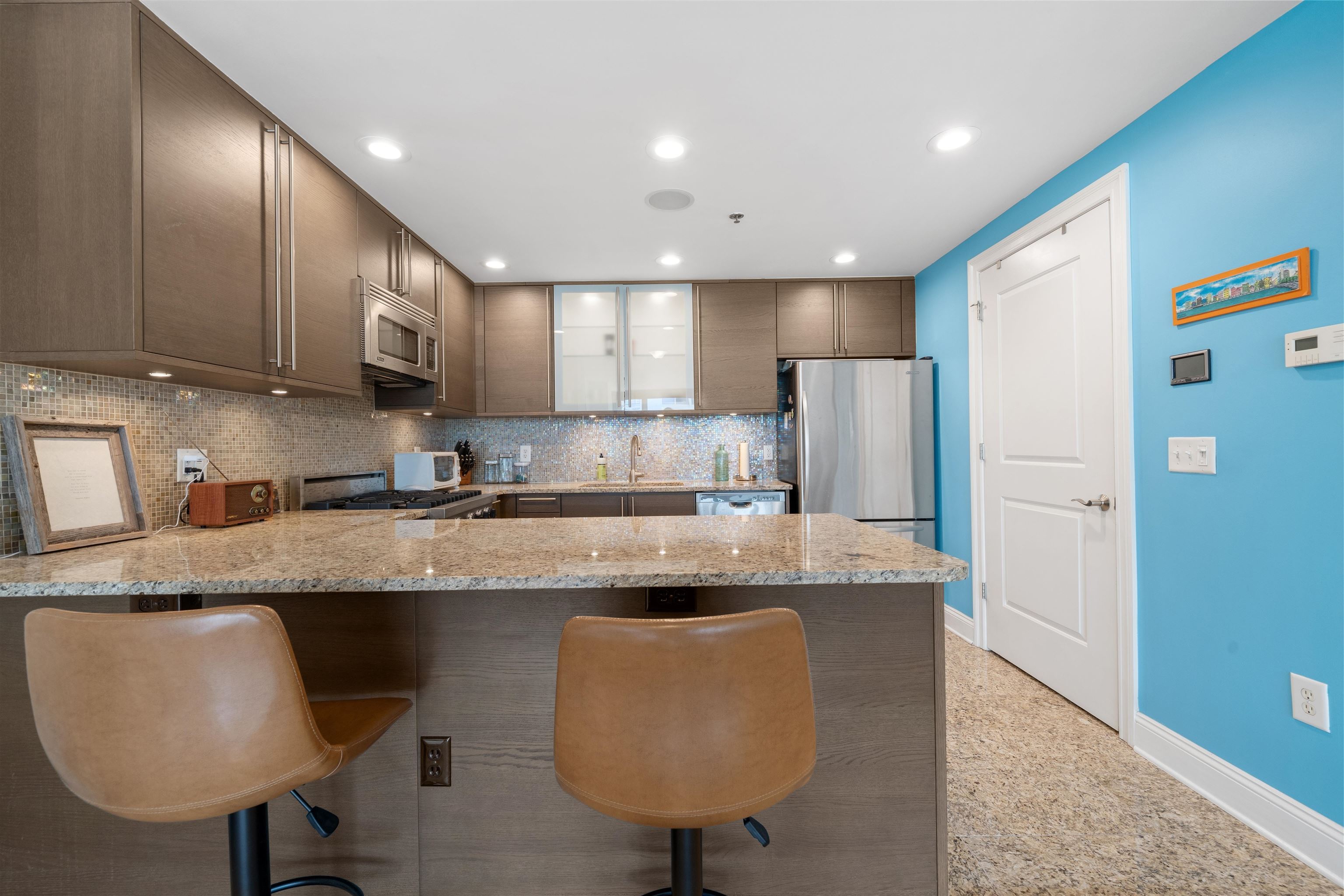10 REGENT ST Unit: 408
