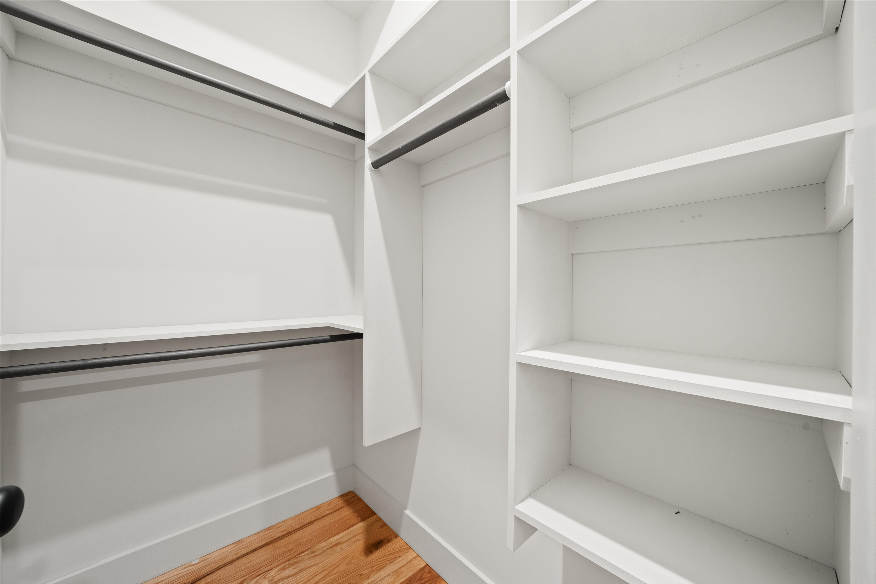 150 WEST SIDE AVE Unit: 2
