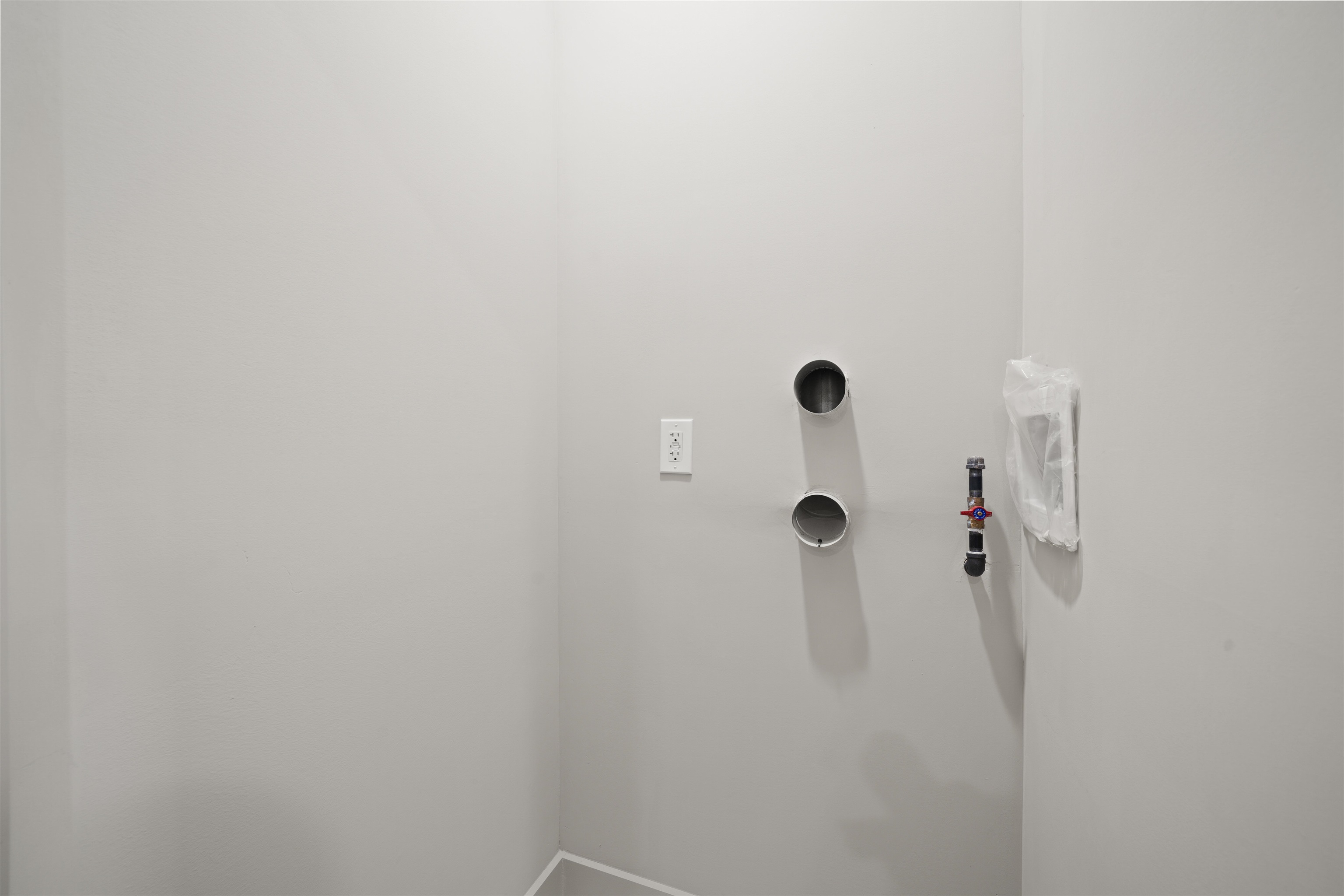 150 WEST SIDE AVE Unit: 2