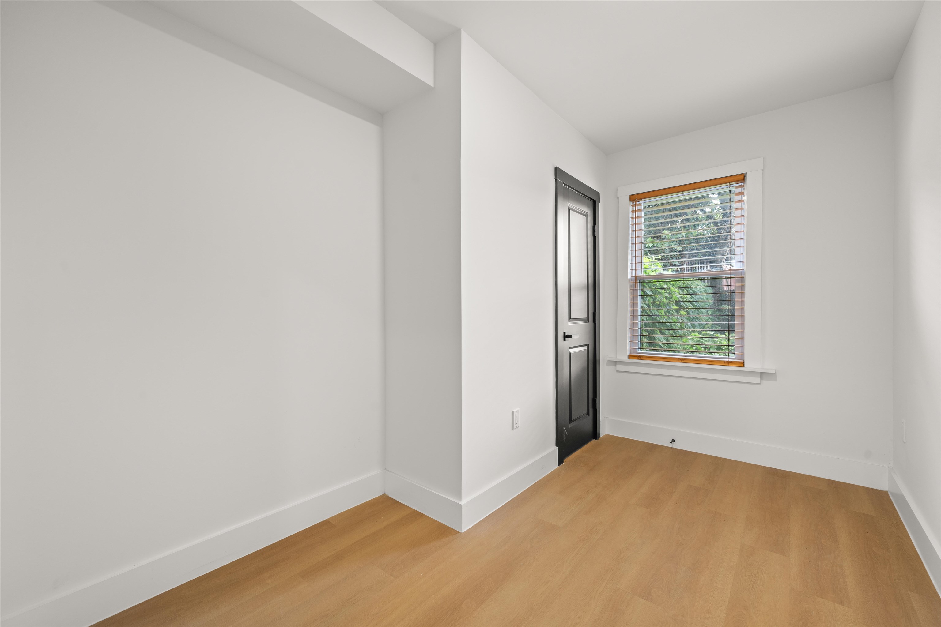 14 WESTERVELT PL Unit: 1