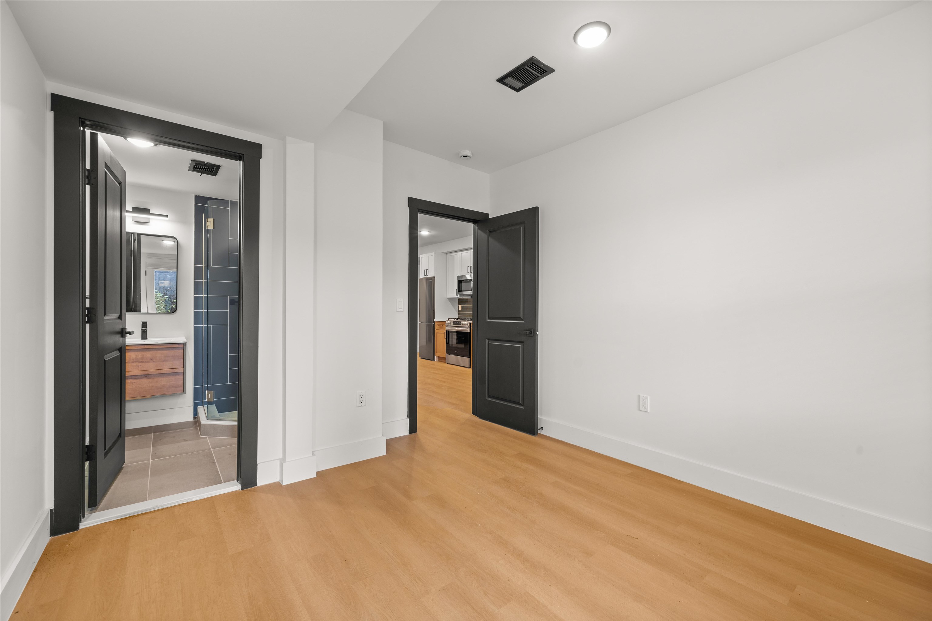 14 WESTERVELT PL Unit: 1