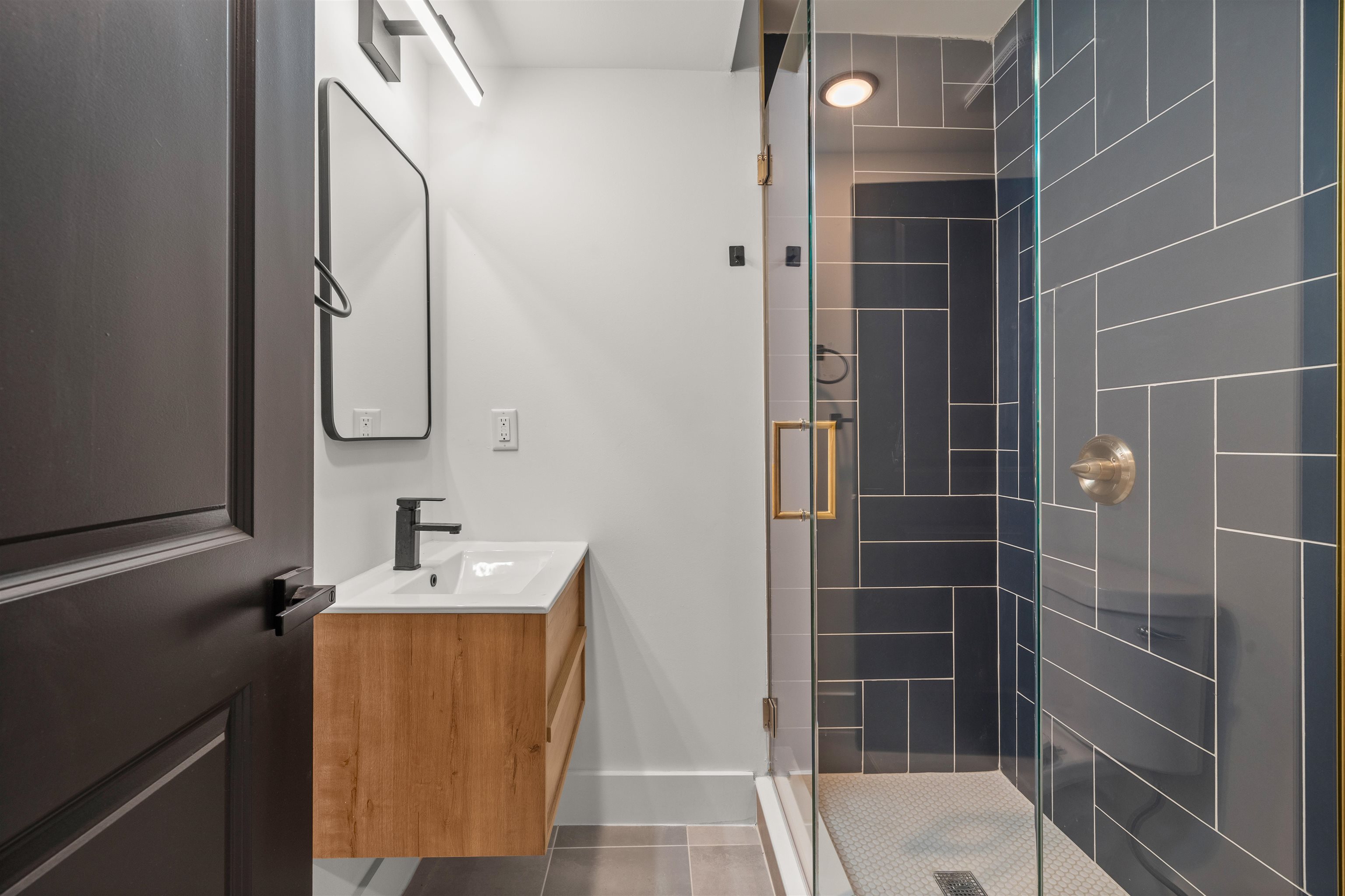 14 WESTERVELT PL Unit: 1