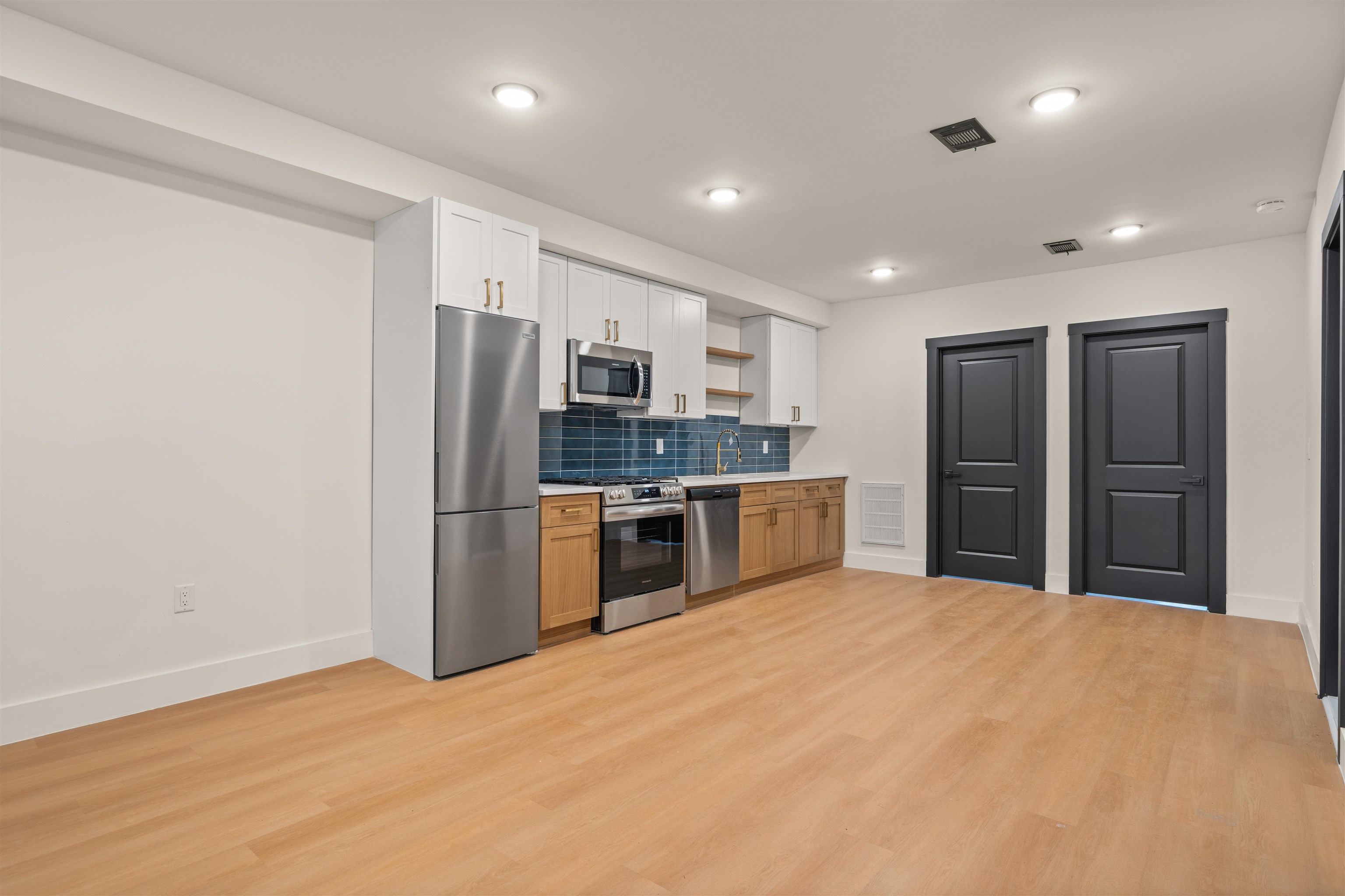 14 WESTERVELT PL Unit: 1