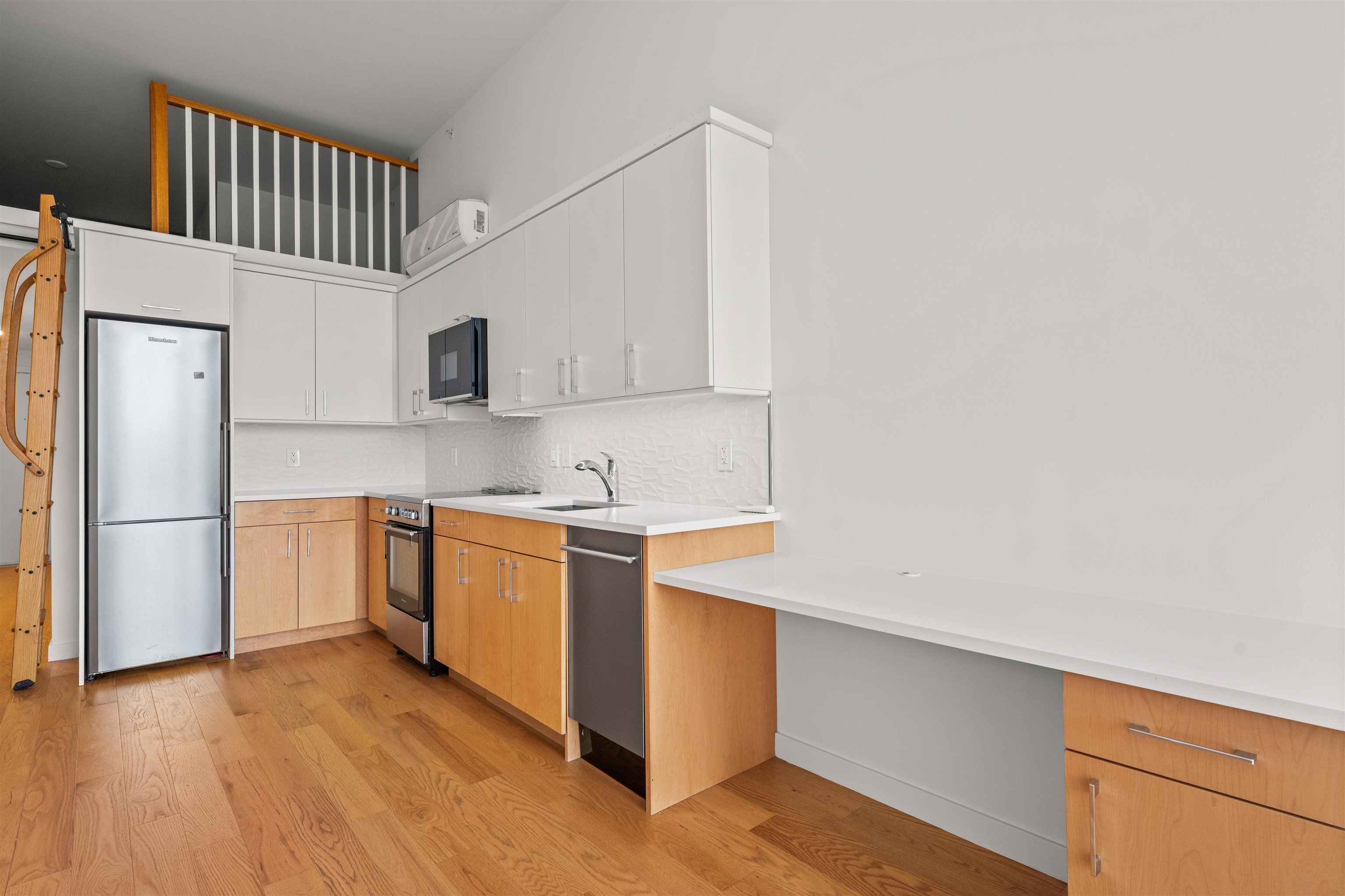 333 NEWARK AVE Unit: 506