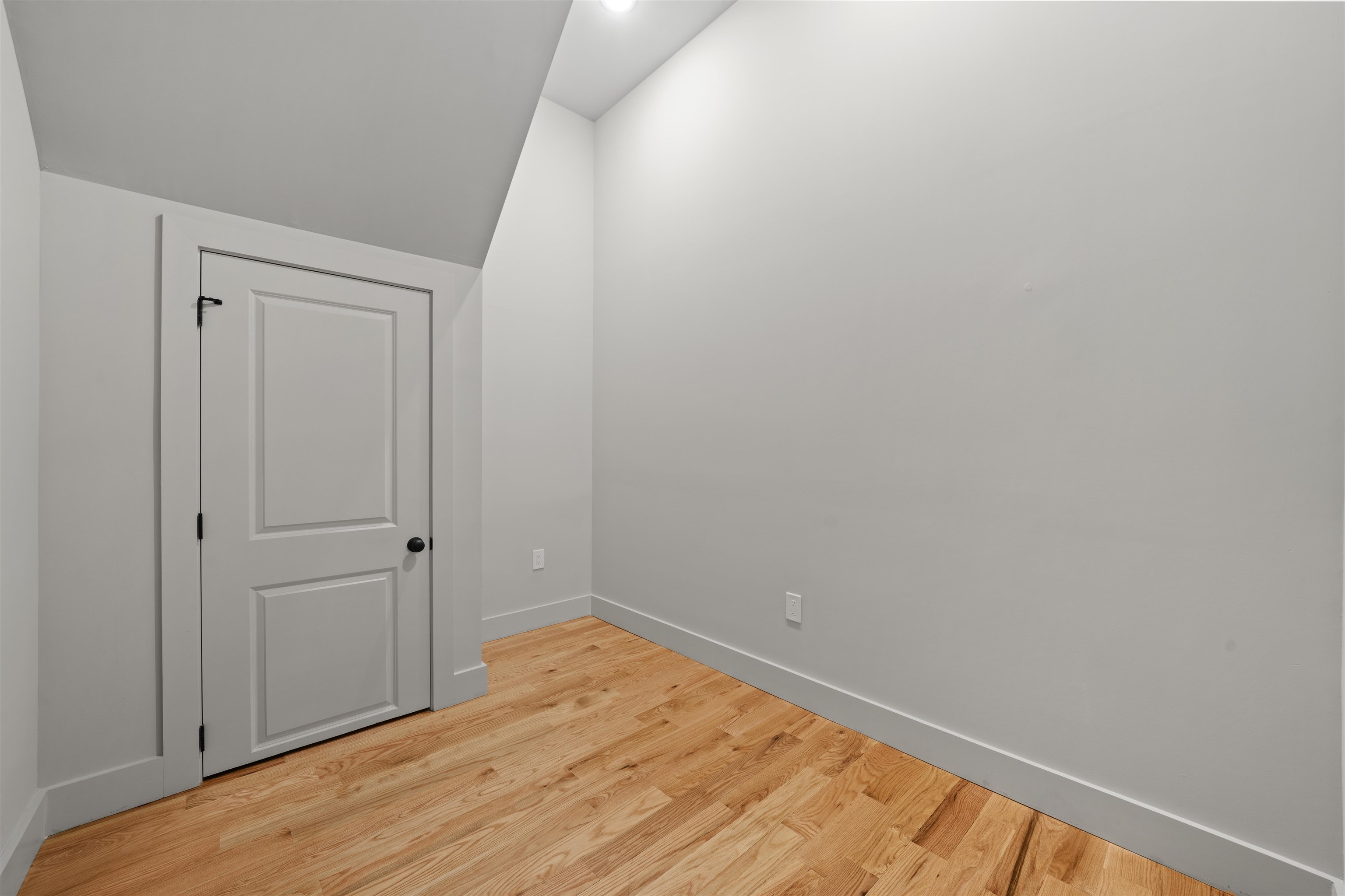 150 WEST SIDE AVE Unit: 1