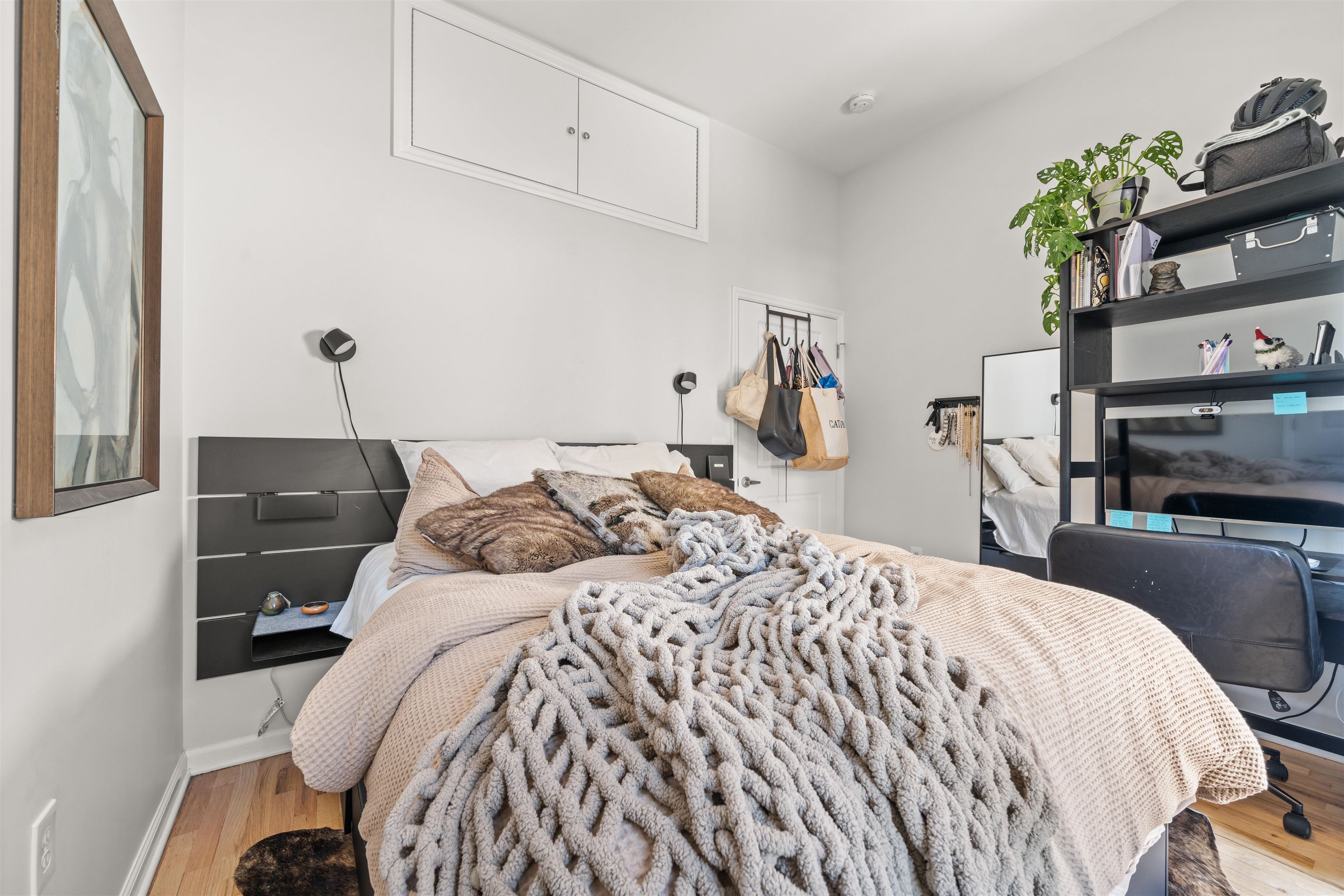 118 COLES ST Unit: 1L