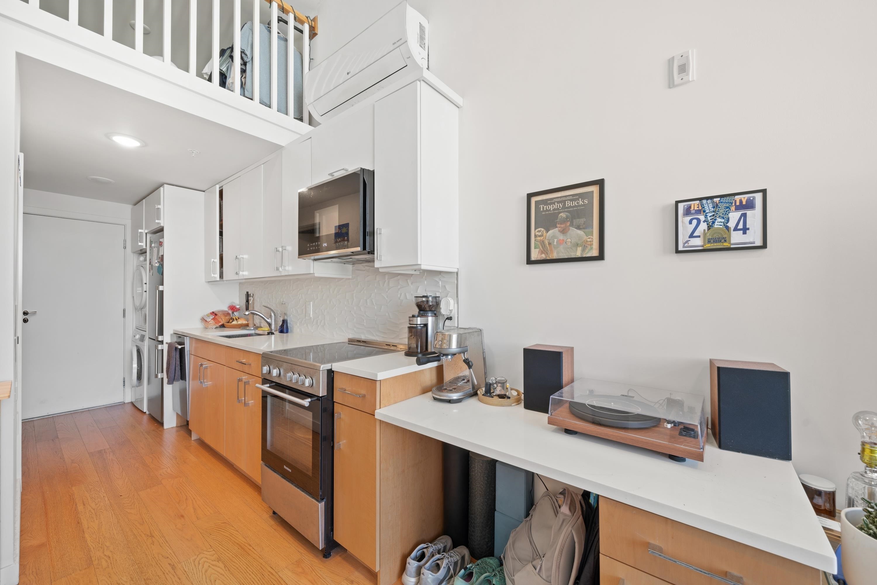 333 NEWARK AVE Unit: 402