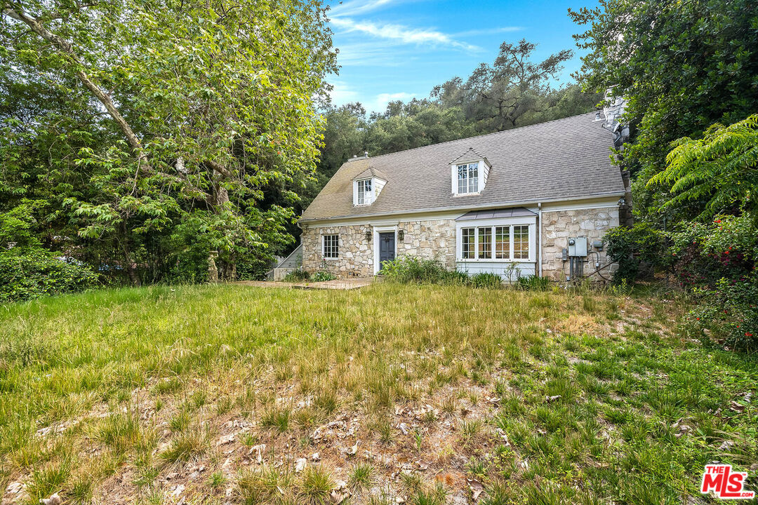 1495 Stone Canyon Rd