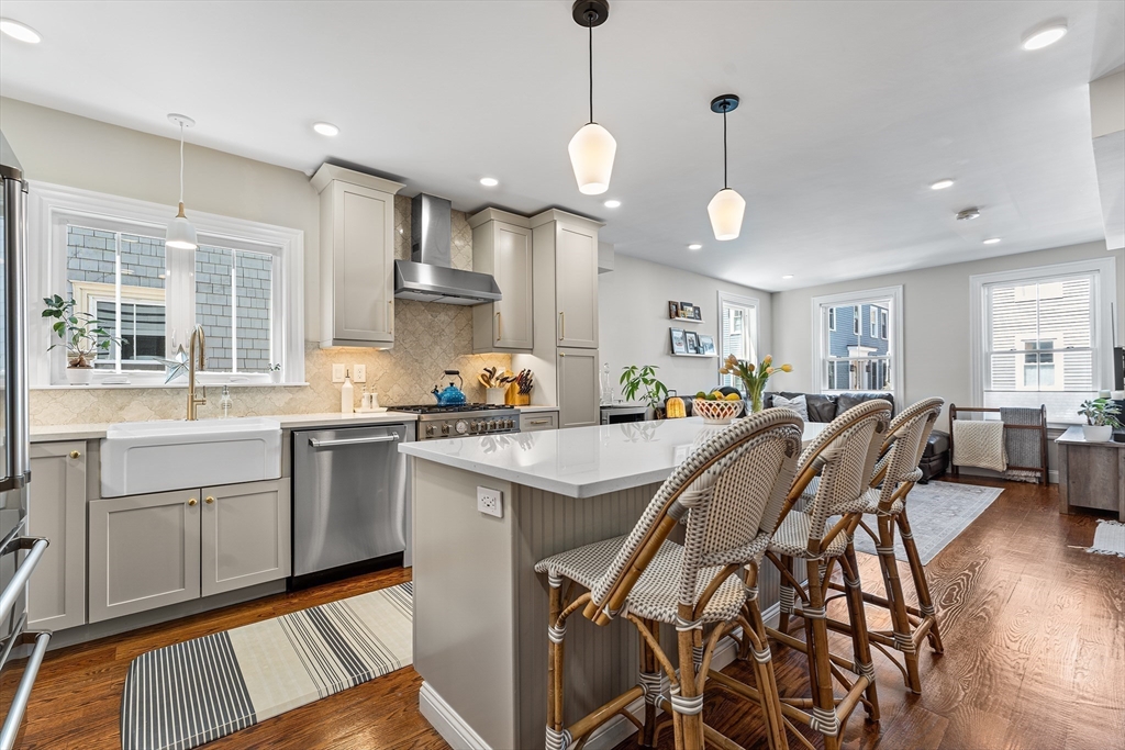 67 Pearl St # 1