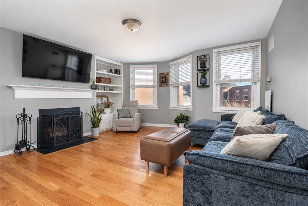 47 Harvard St # A304