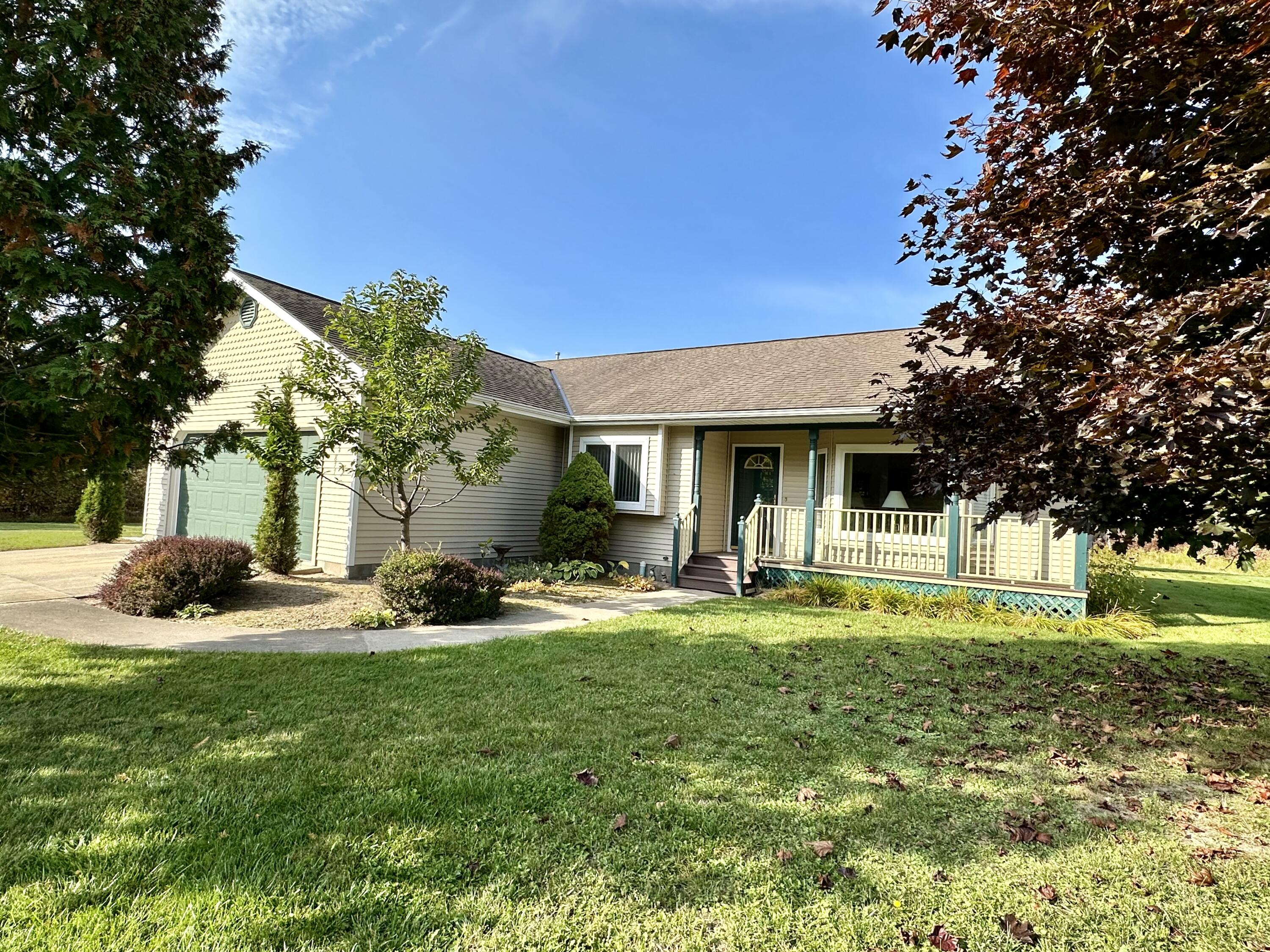 877 N Western Avenue