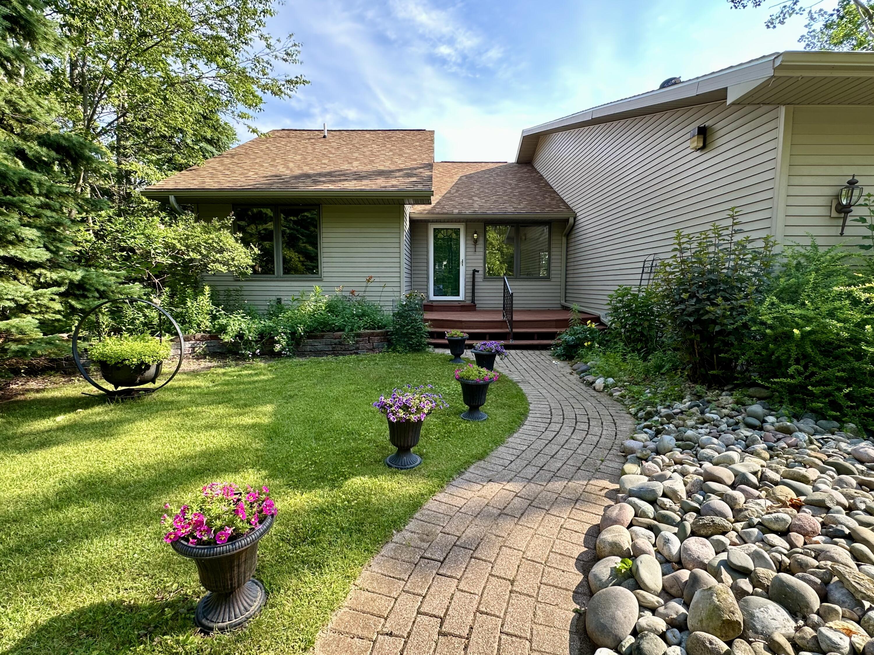 12039 Mackinaw Straits Drive