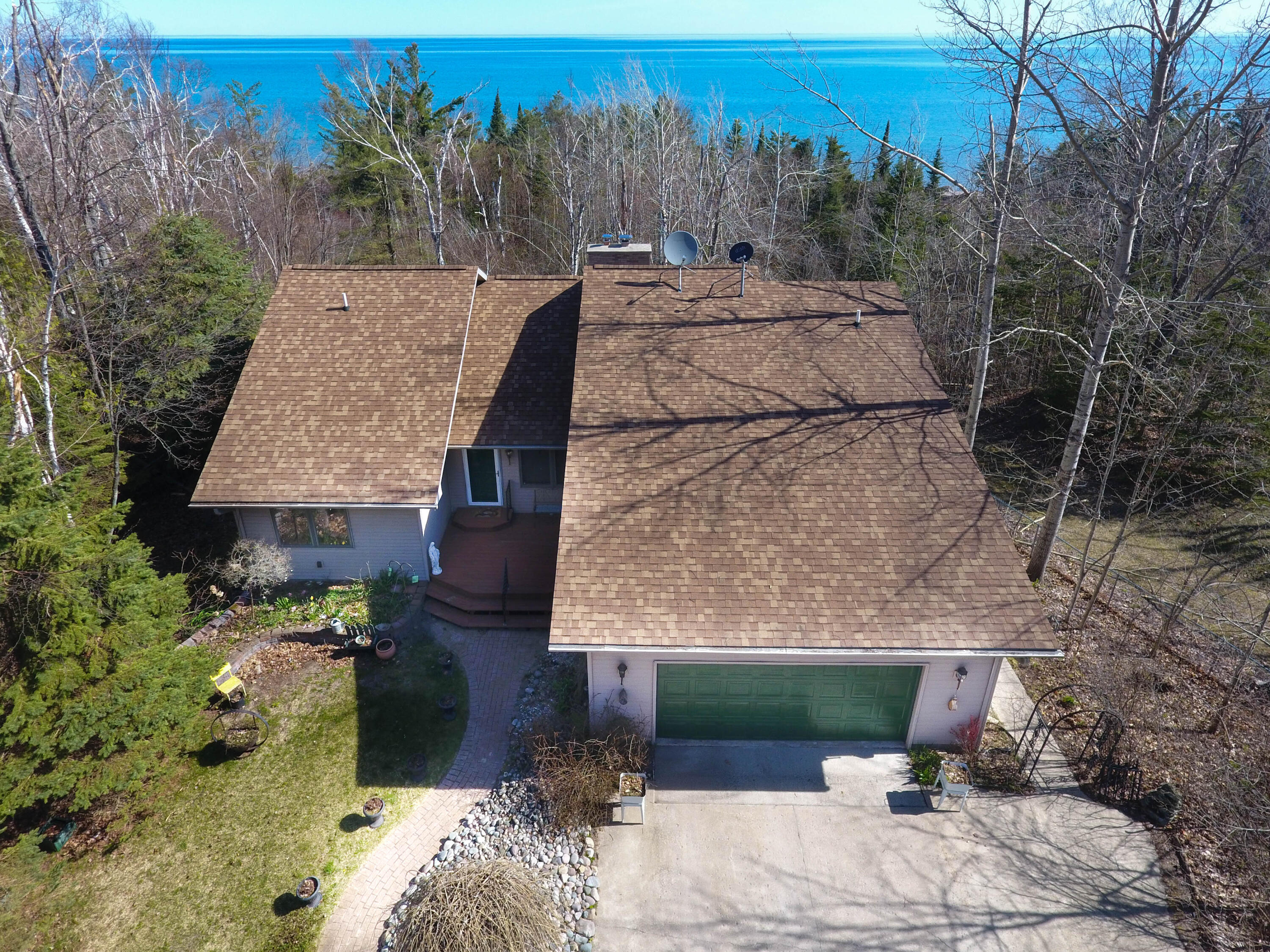 12039 Mackinaw Straits Drive