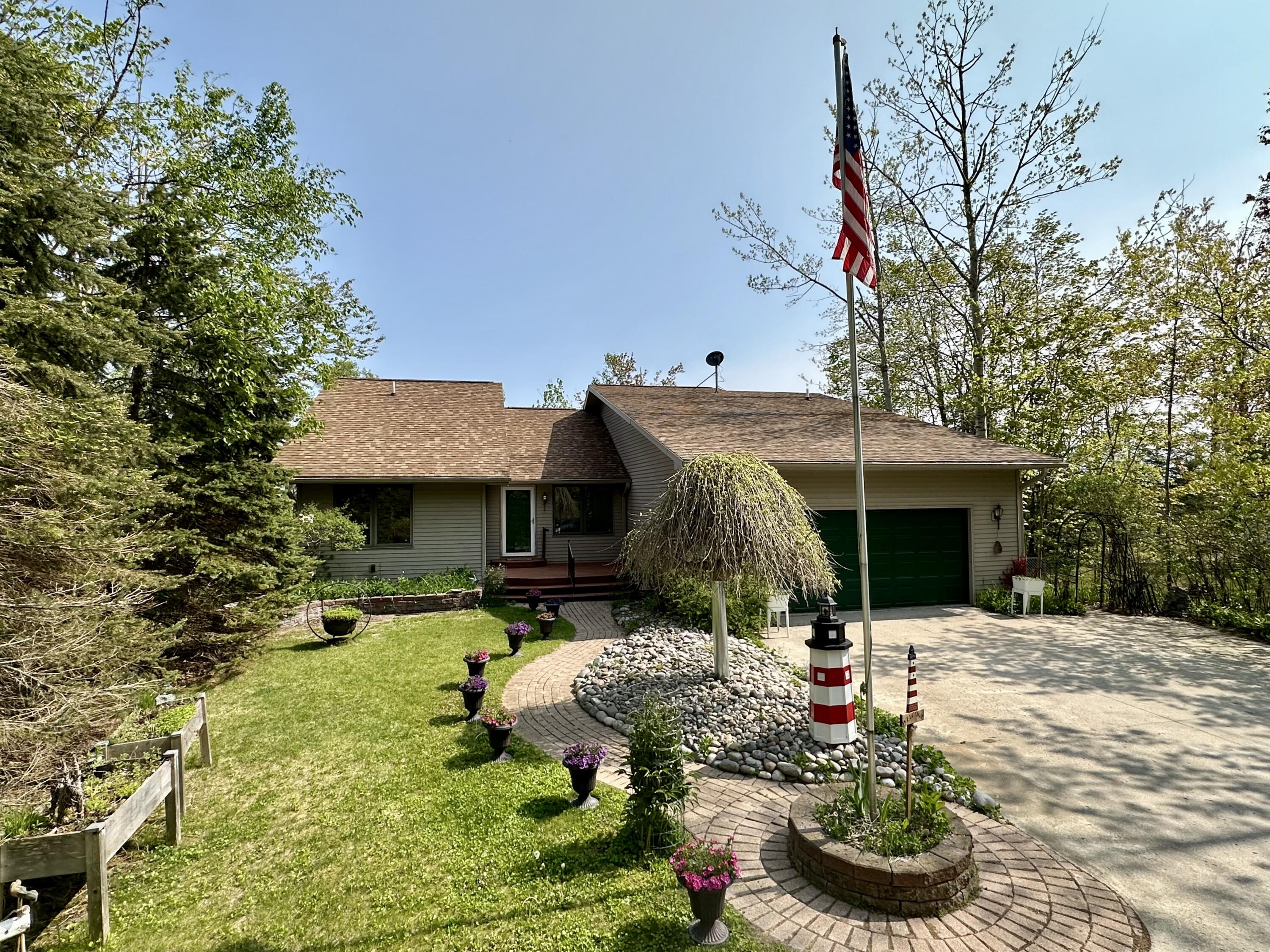 12039 Mackinaw Straits Drive