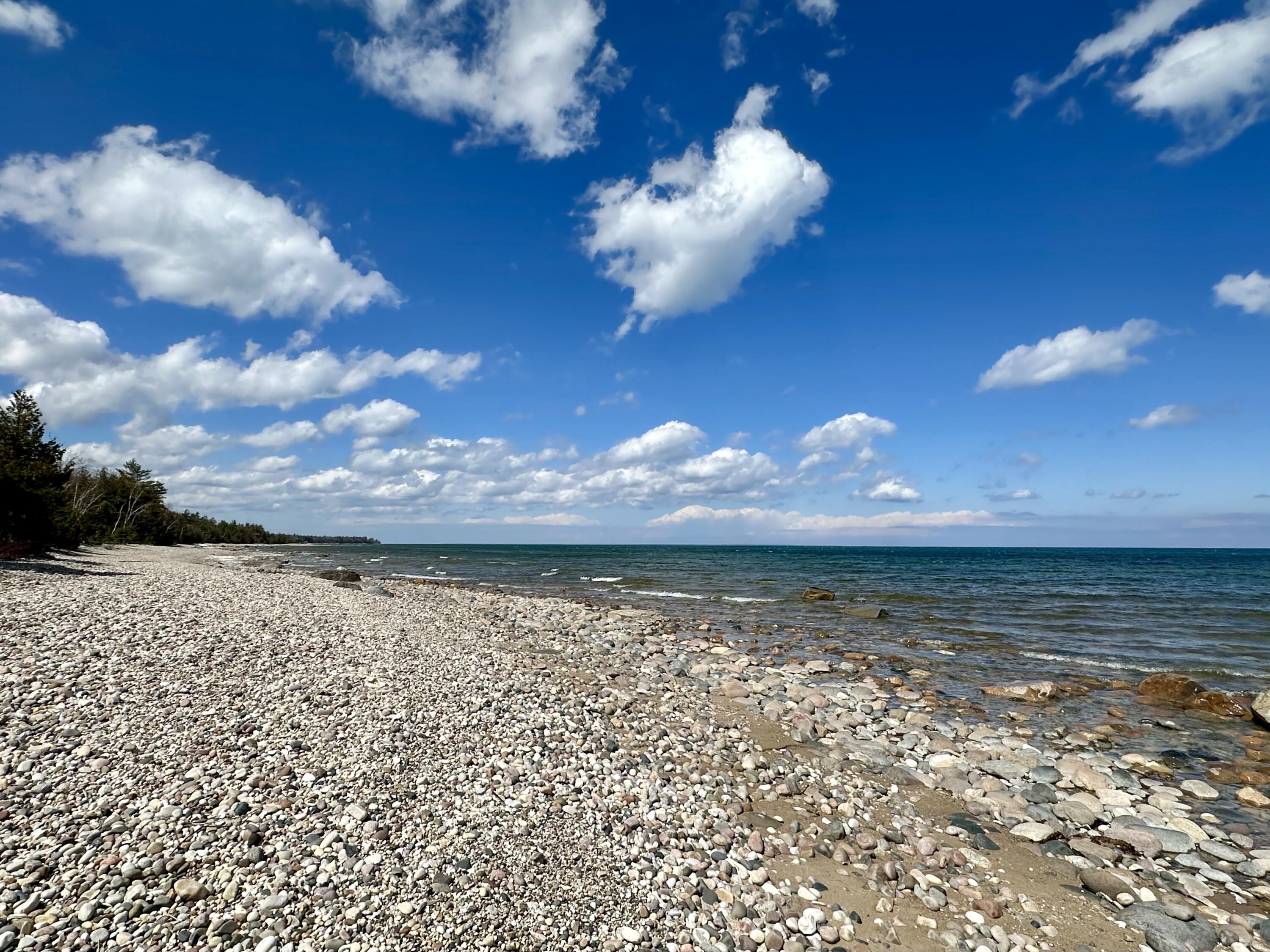 12039 Mackinaw Straits Drive