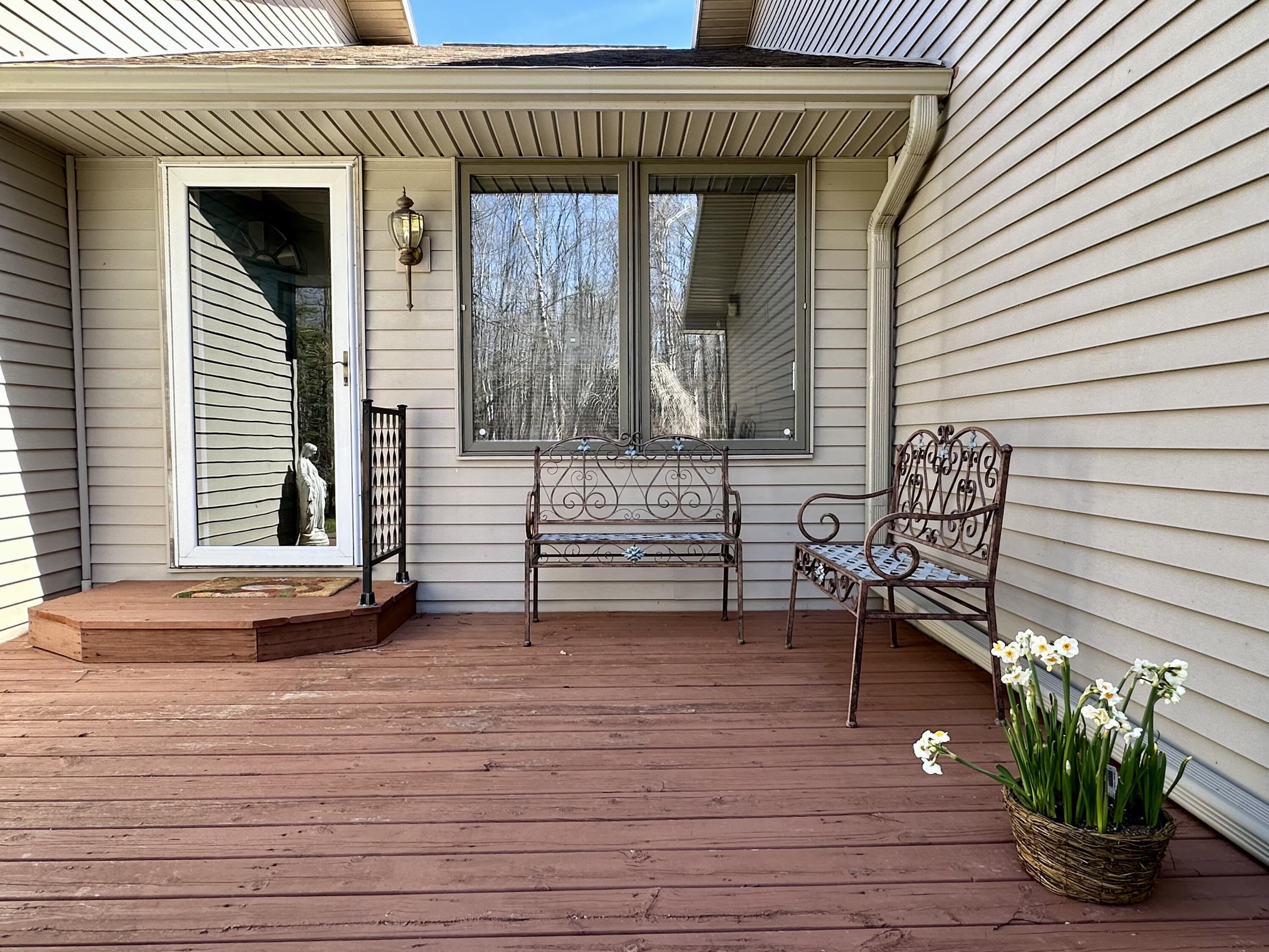 12039 Mackinaw Straits Drive