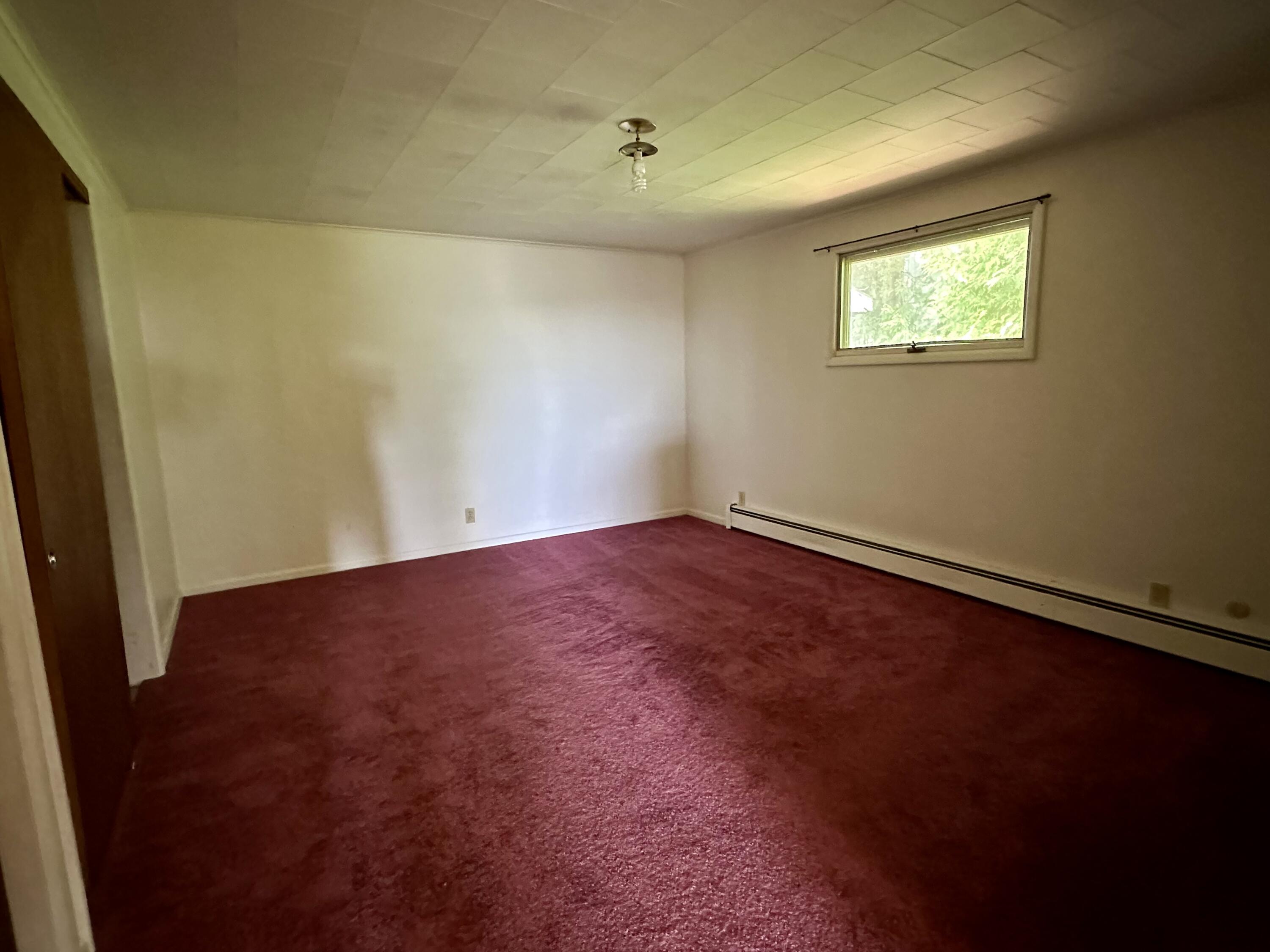 914 Lakeside Drive