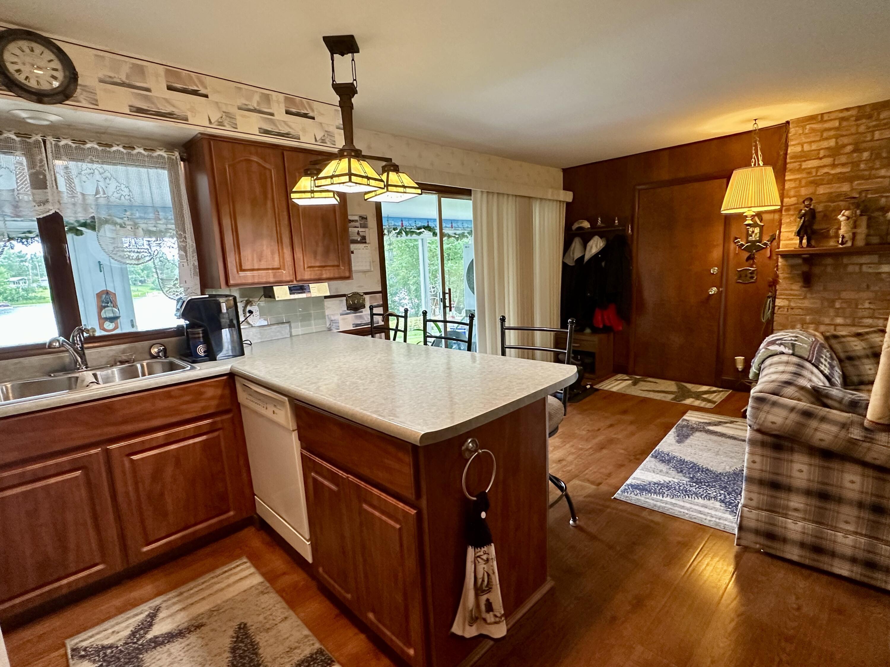 444 Riverside Drive