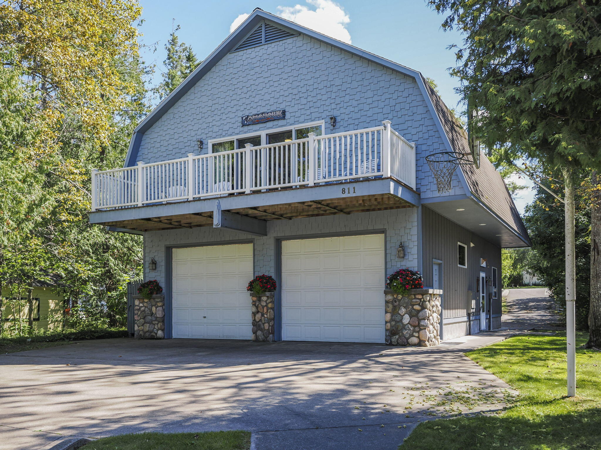 812 Lakeside Drive, & 811 Lakeside Drive