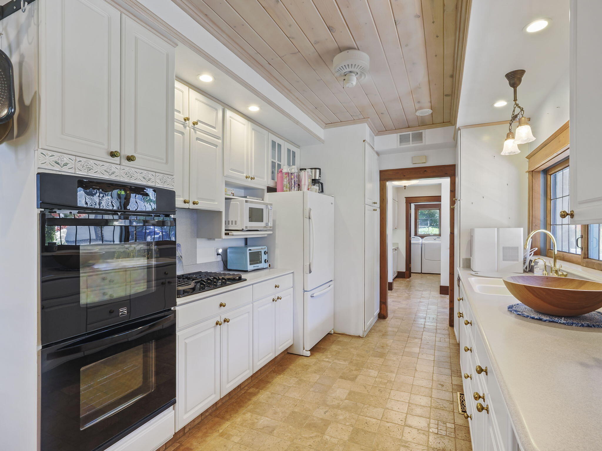 812 Lakeside Drive, & 811 Lakeside Drive